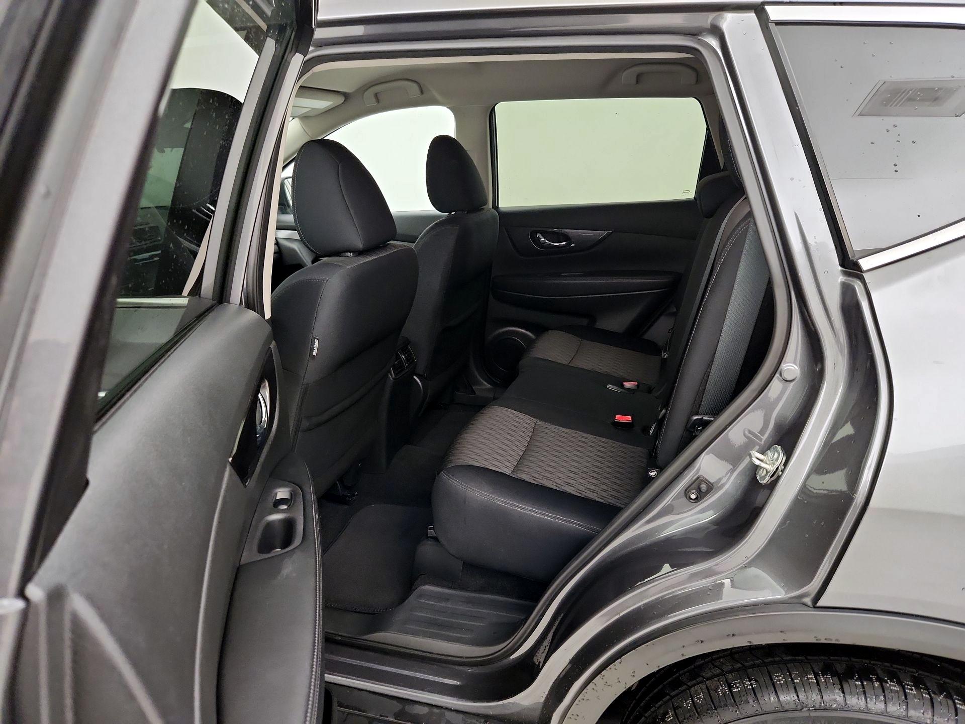 Thumbnail: 2019 Nissan Rogue - 19