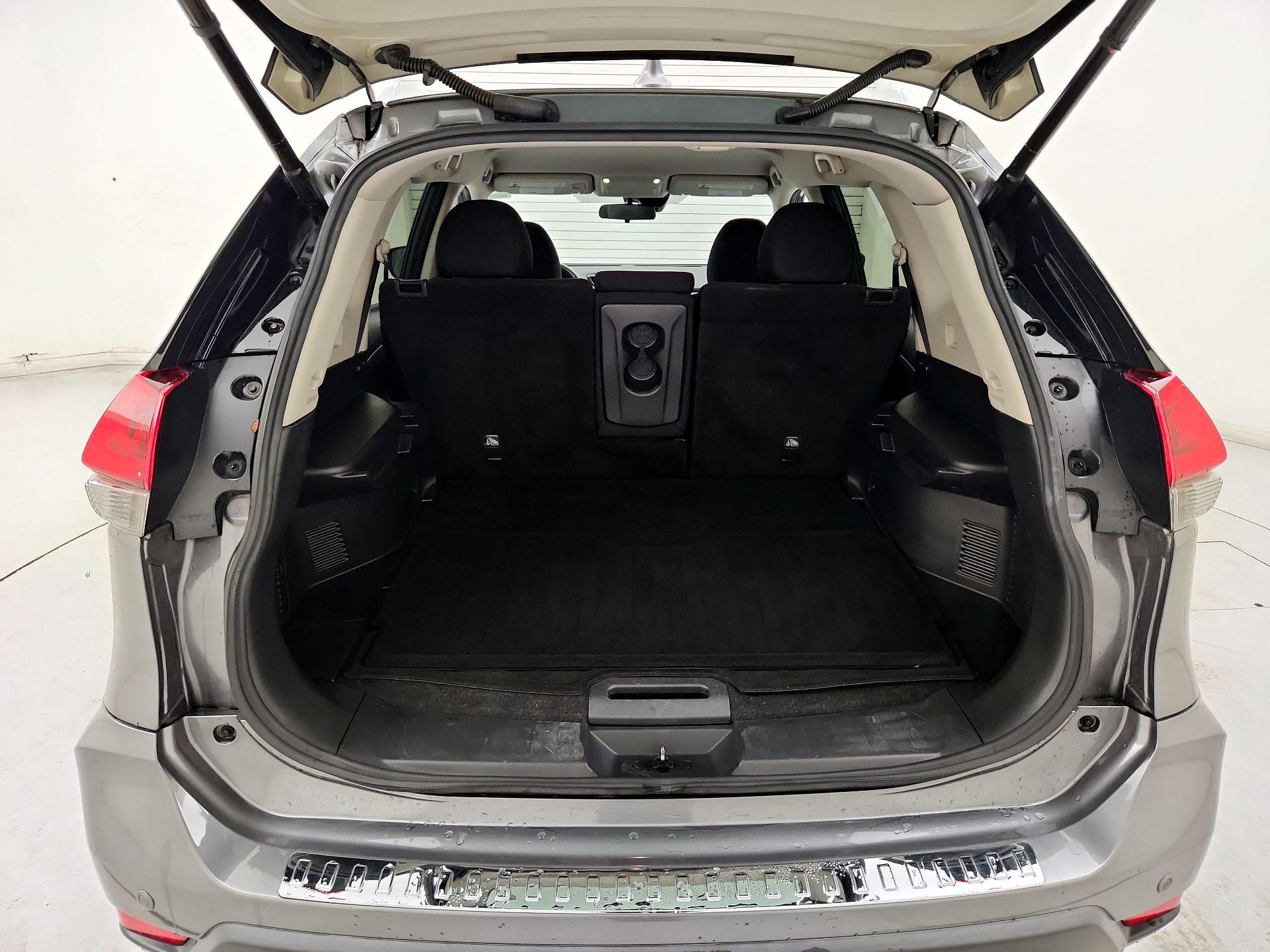 Thumbnail: 2019 Nissan Rogue - 20