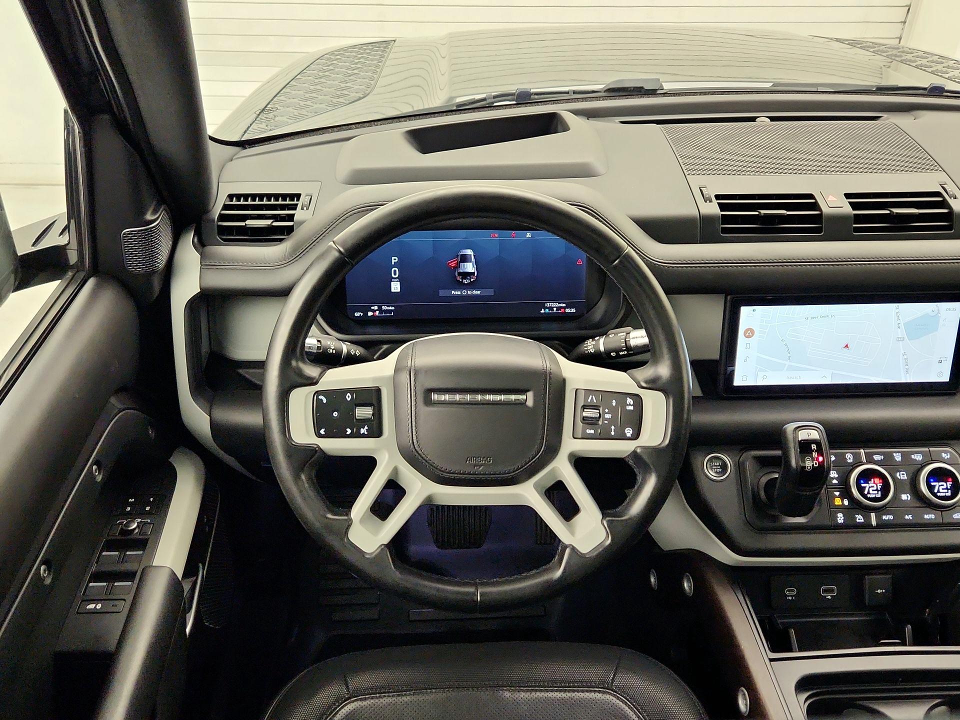 Thumbnail: 2022 Land Rover Defender - 10