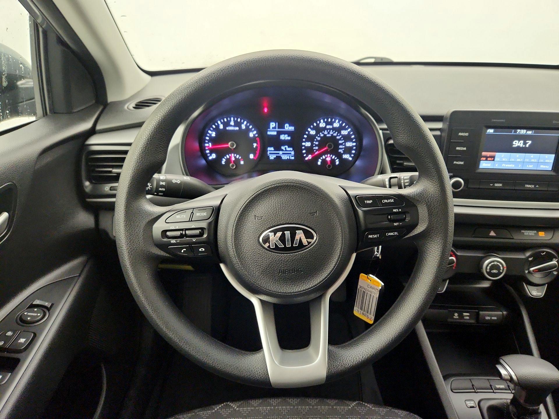 Thumbnail: 2019 Kia Rio - 10