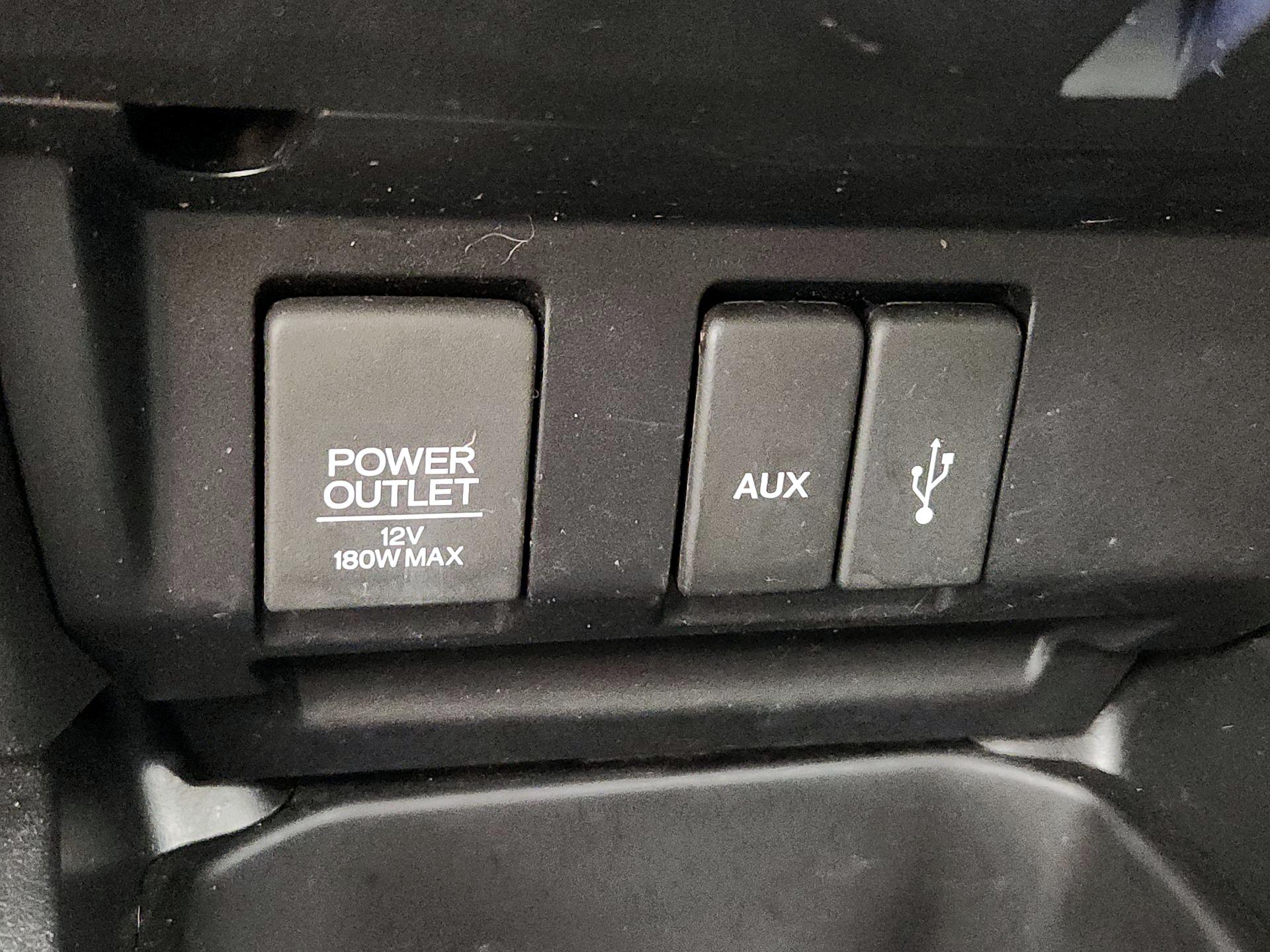 Thumbnail: 2016 Honda Fit - 18