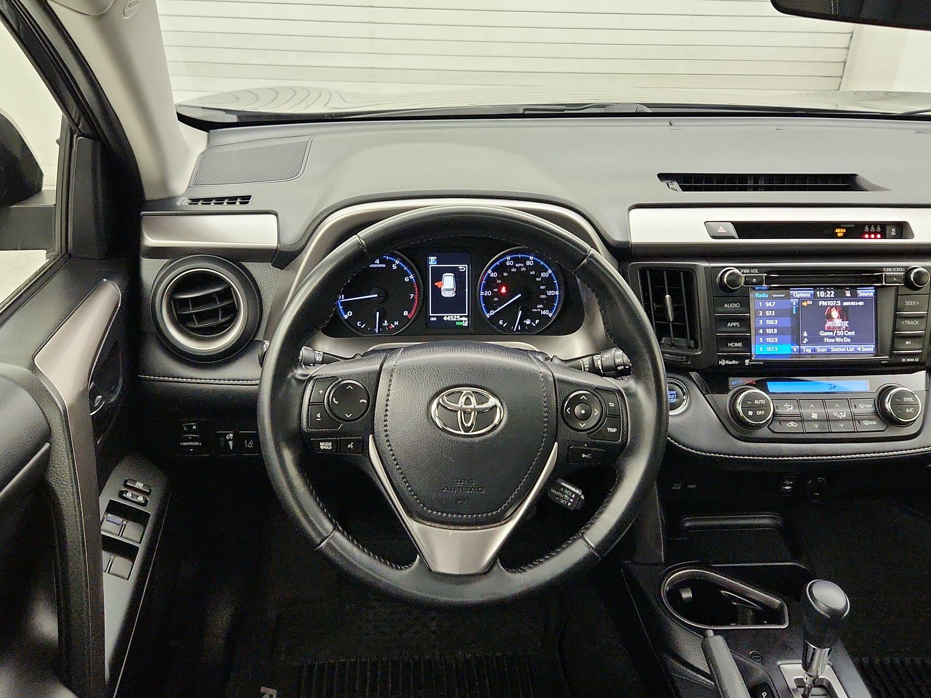 Thumbnail: 2018 Toyota RAV4 - 10