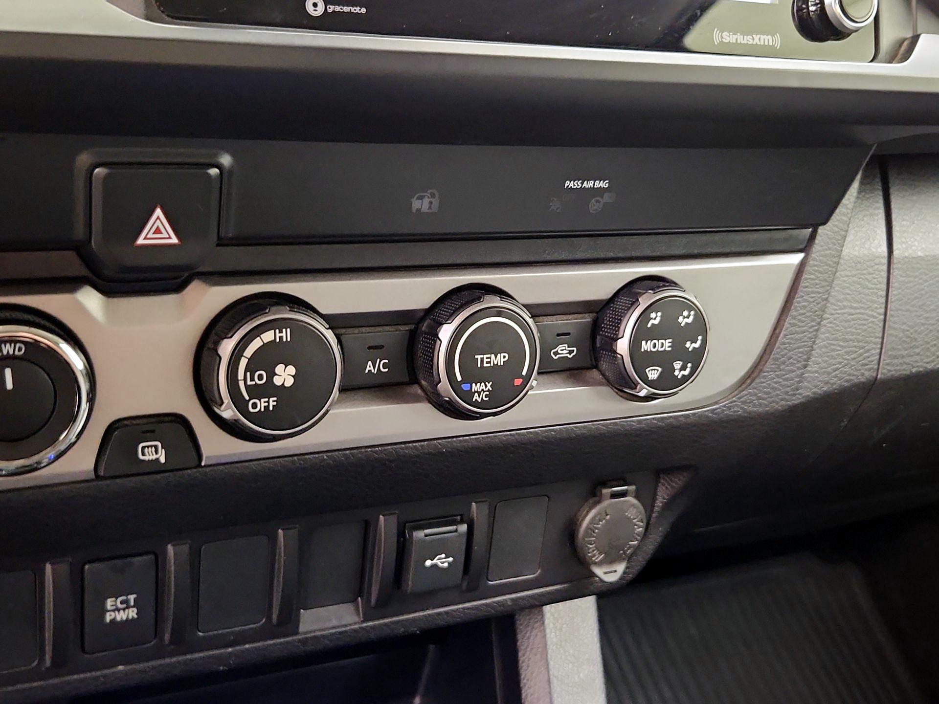 Thumbnail: 2020 Toyota Tacoma - 16