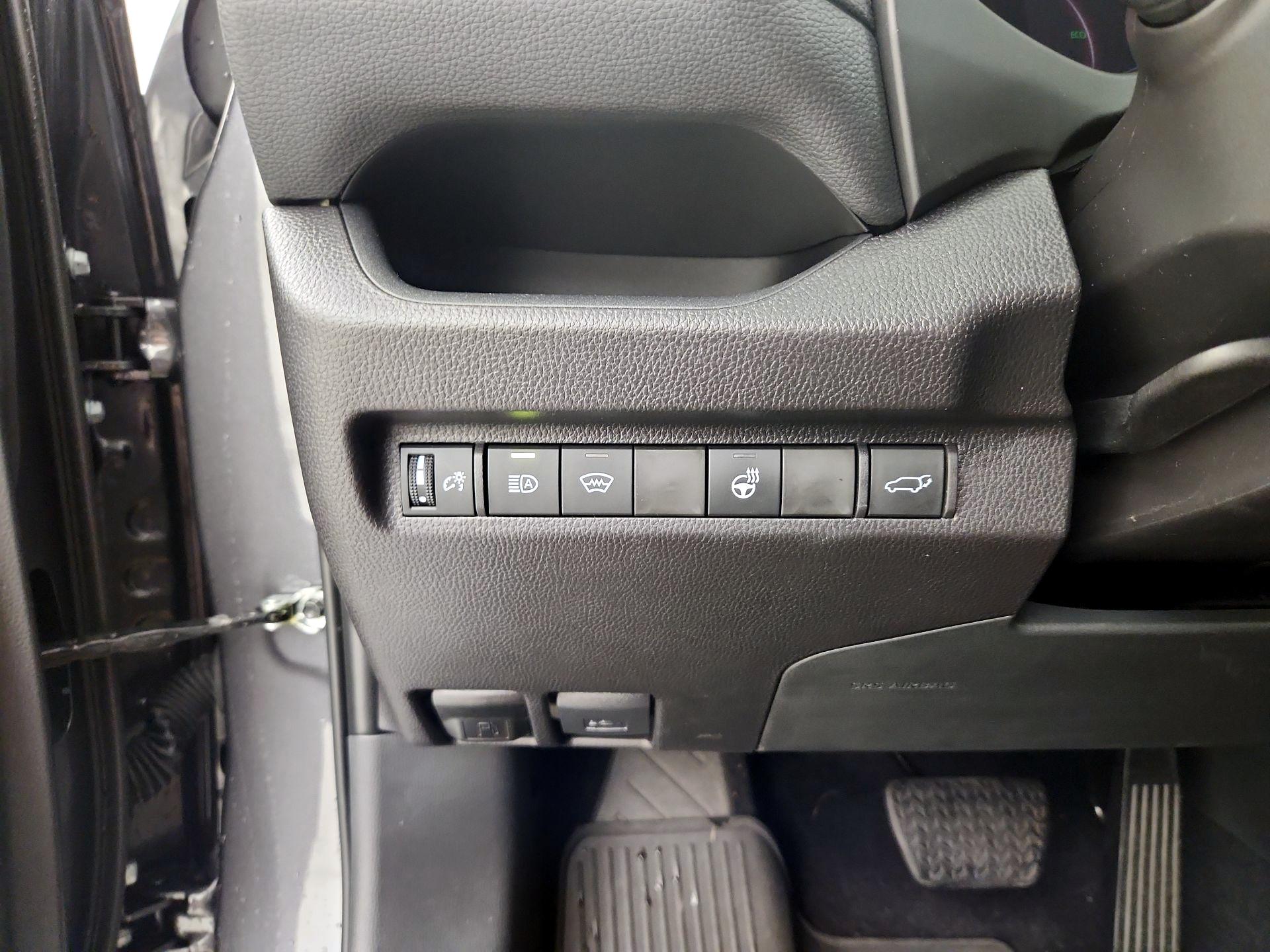 Thumbnail: 2025 Toyota RAV4 - 13