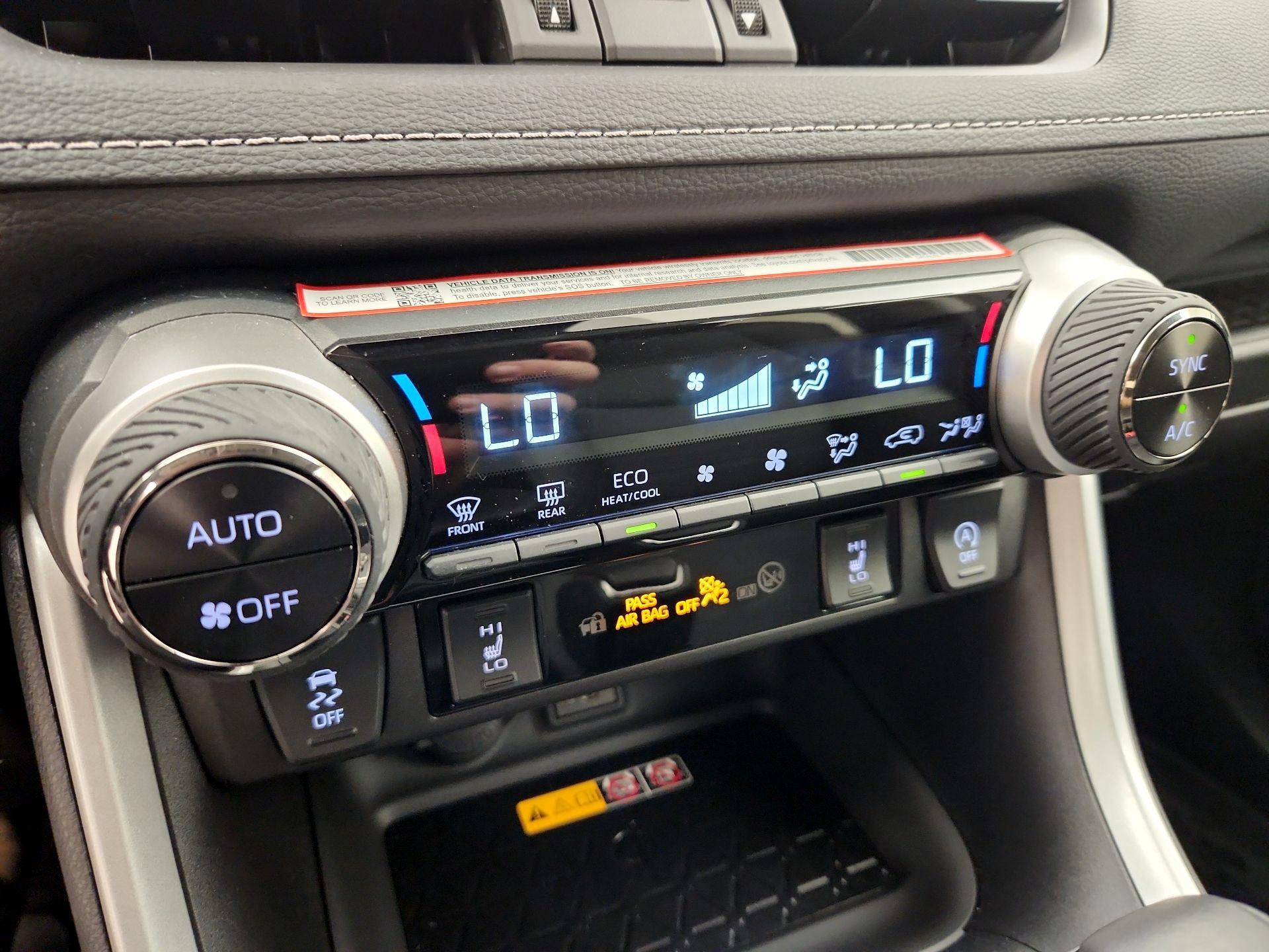 Thumbnail: 2025 Toyota RAV4 - 17