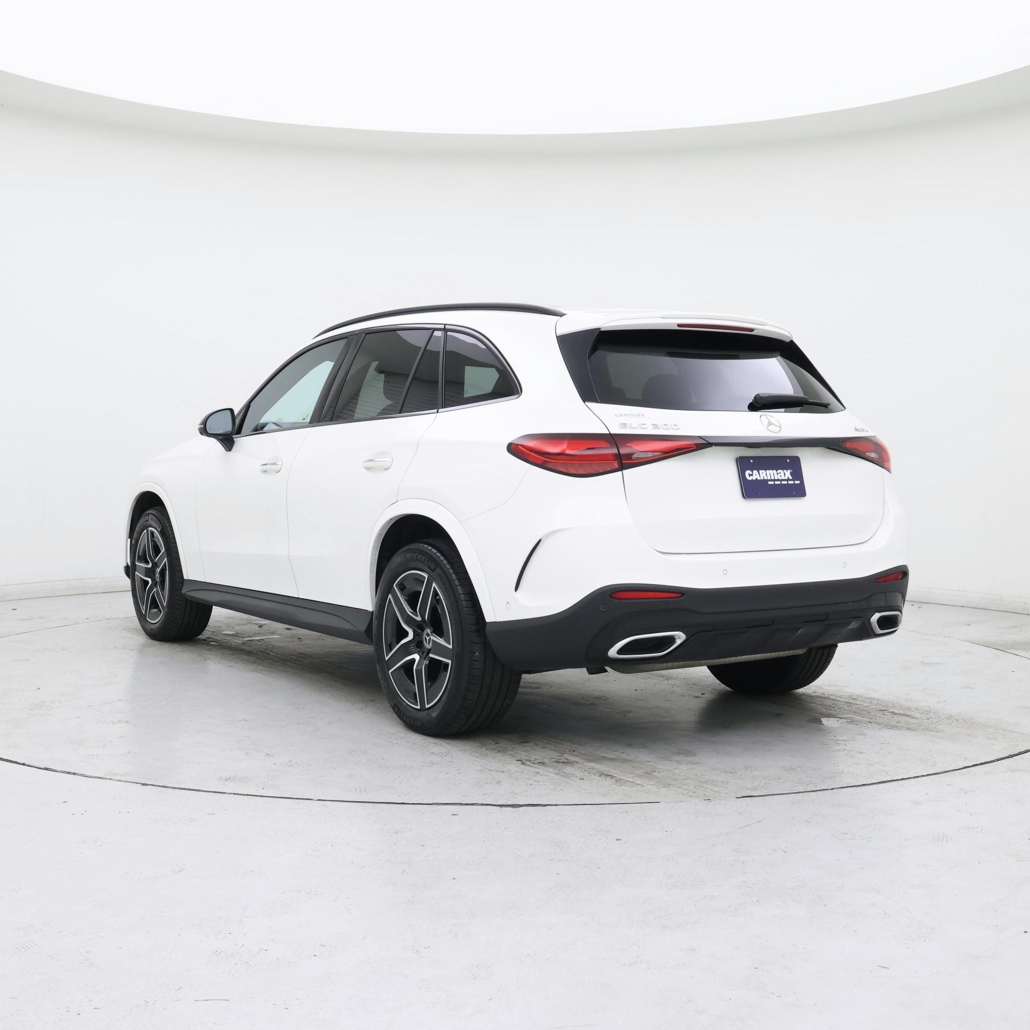 Thumbnail: 2023 Mercedes-Benz GLC - 2