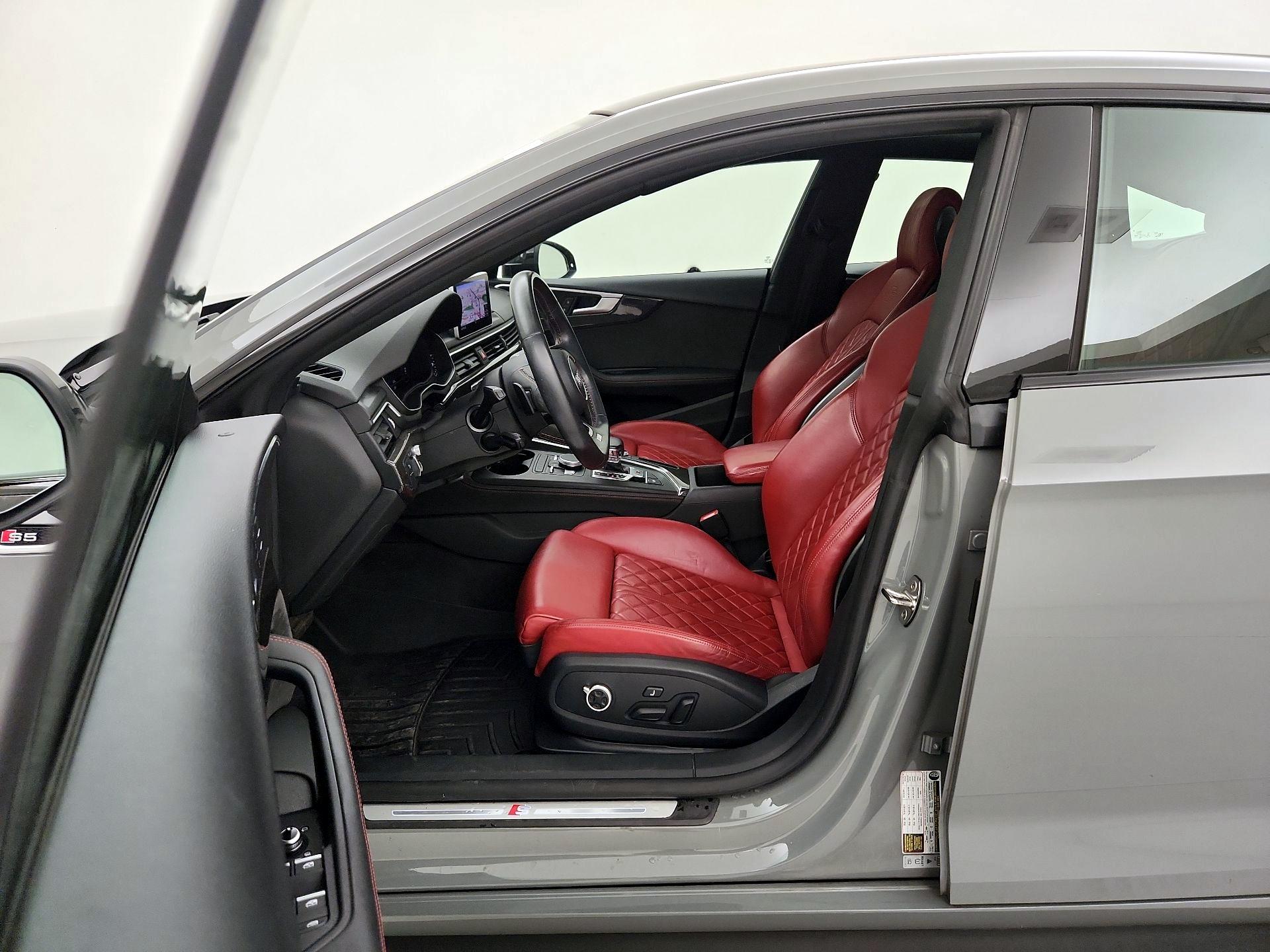 Thumbnail: 2019 Audi S5 - 11