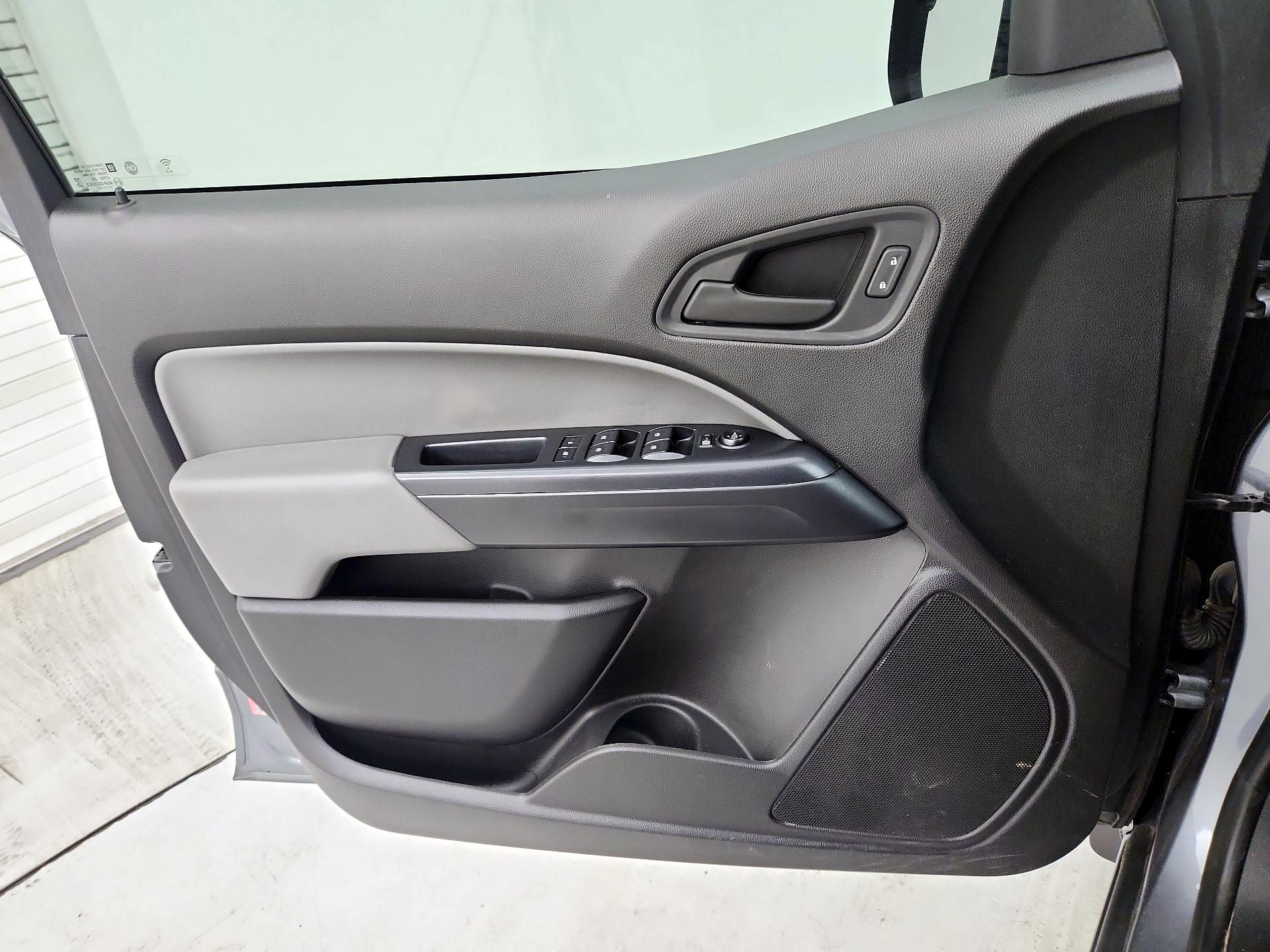 Thumbnail: 2021 Chevrolet Colorado - 12