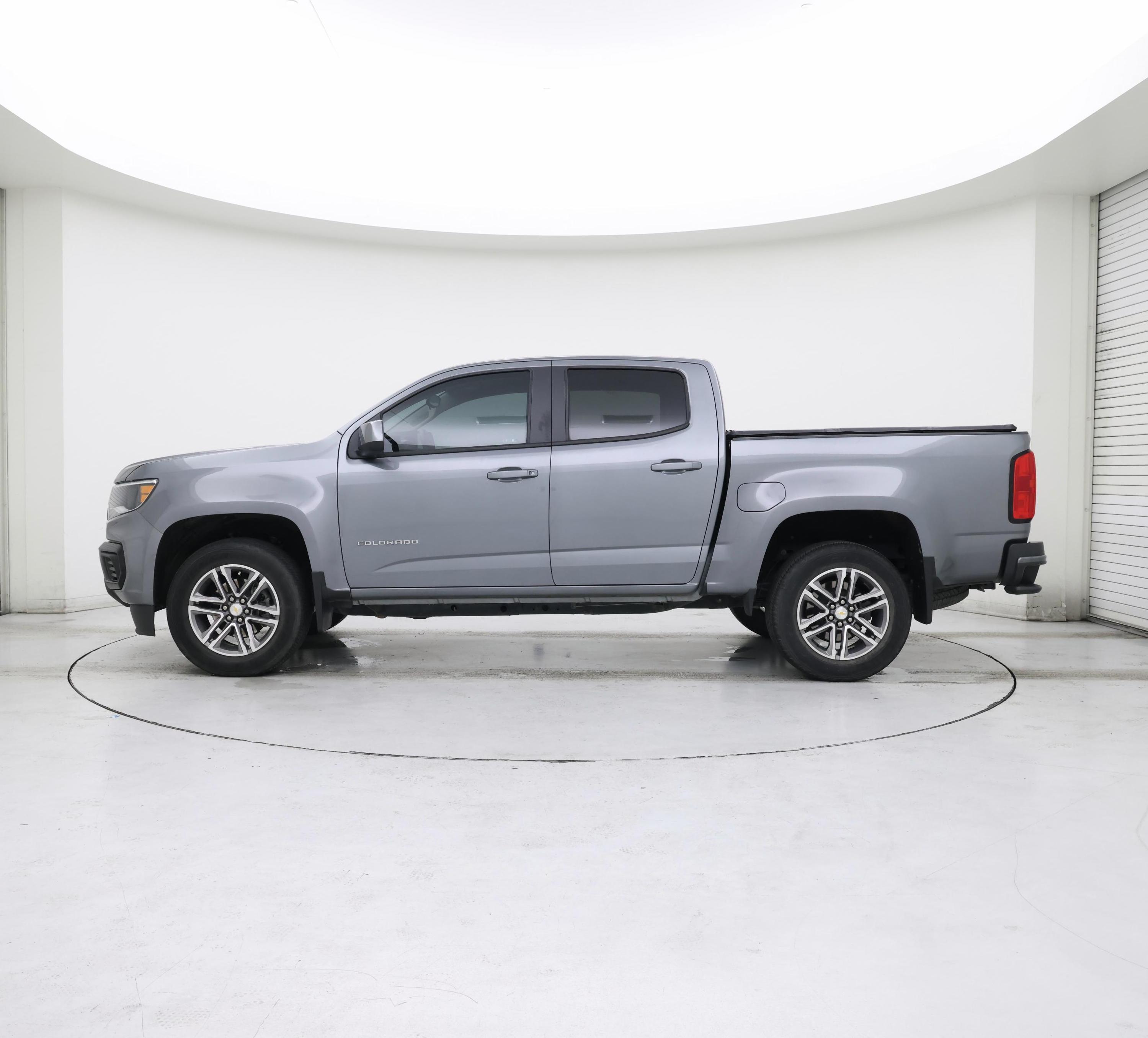 Thumbnail: 2021 Chevrolet Colorado - 3