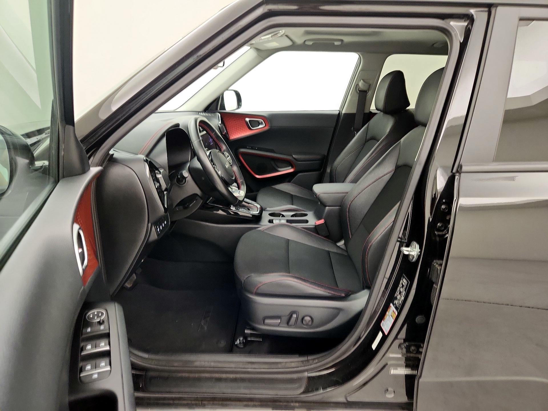 Thumbnail: 2023 Kia Soul - 11