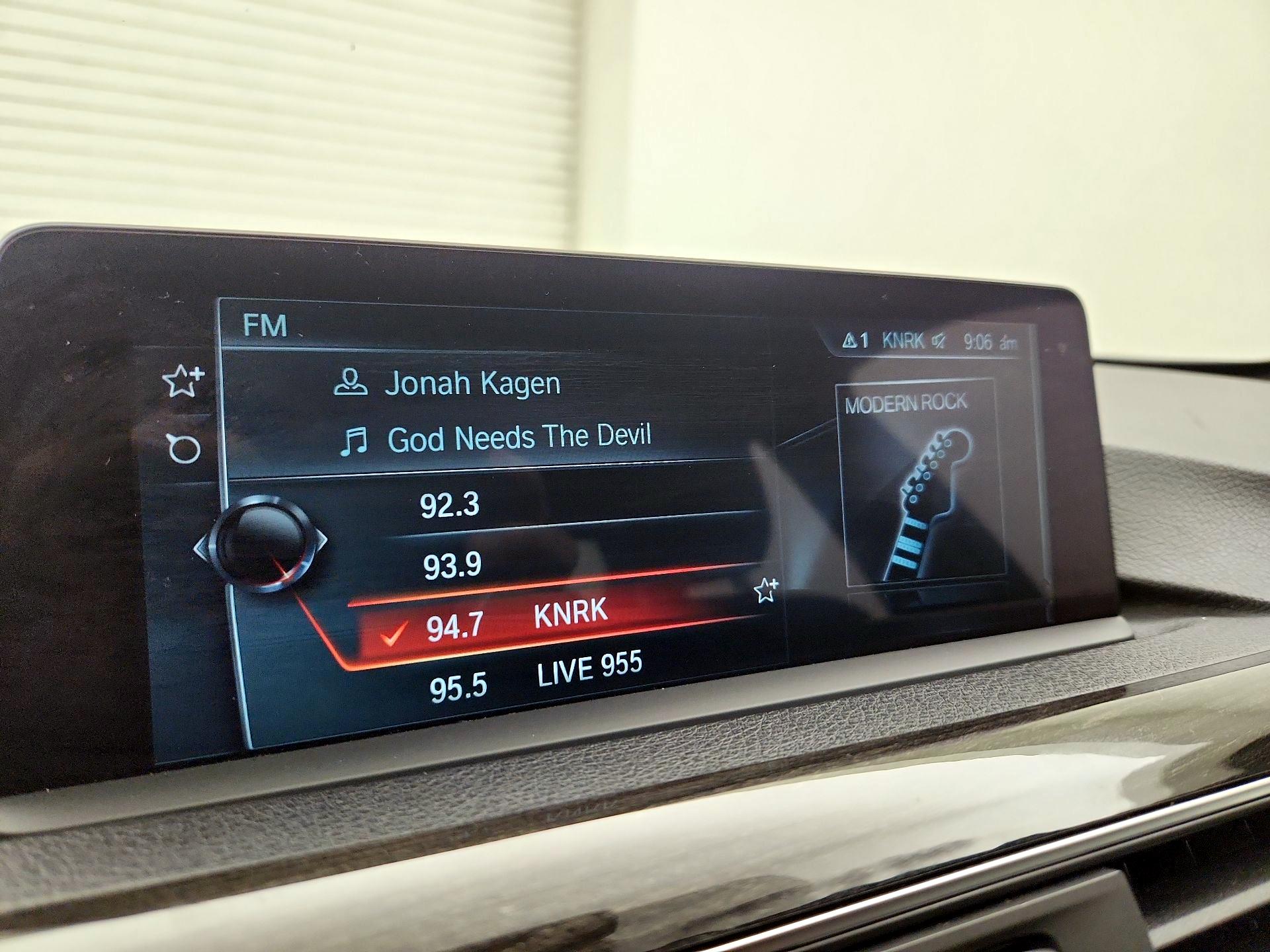 Thumbnail: 2017 BMW 3 Series - 16