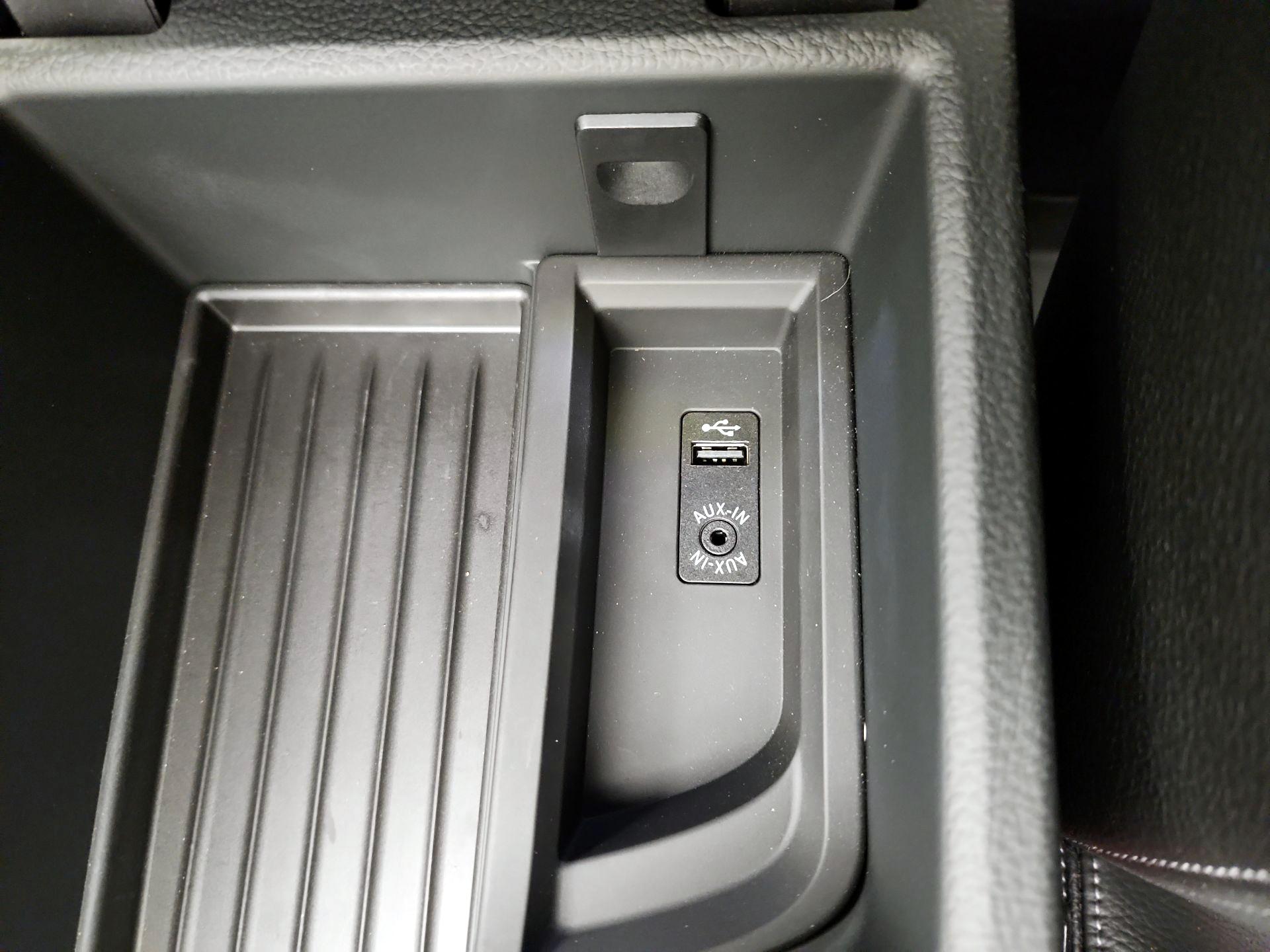 Thumbnail: 2017 BMW 3 Series - 19