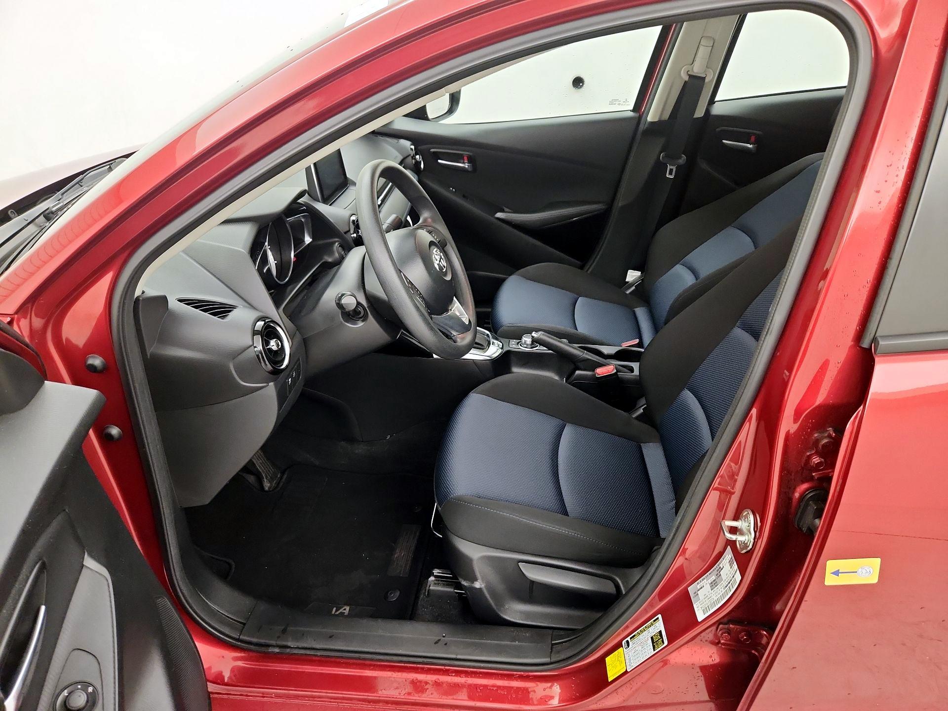 Thumbnail: 2018 Toyota Yaris iA - 11