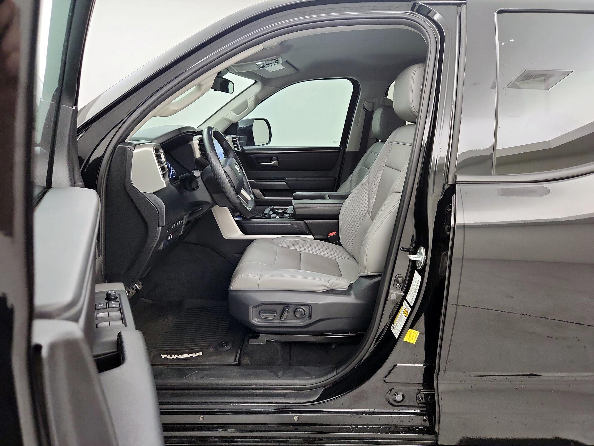 Thumbnail: 2022 Toyota Tundra - 11