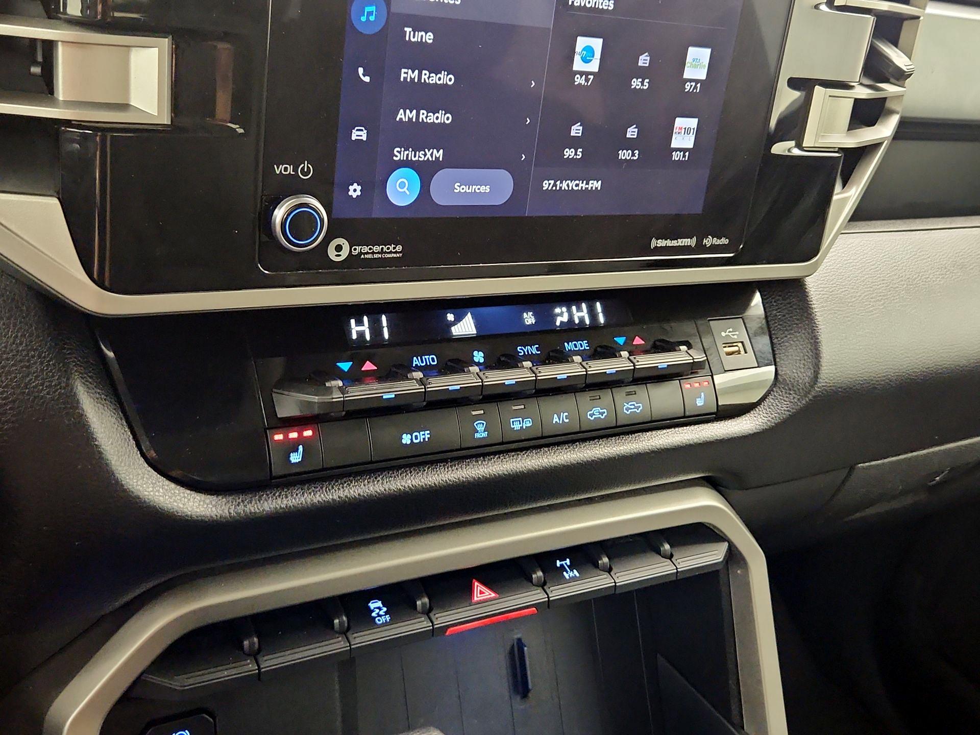 Thumbnail: 2022 Toyota Tundra - 16