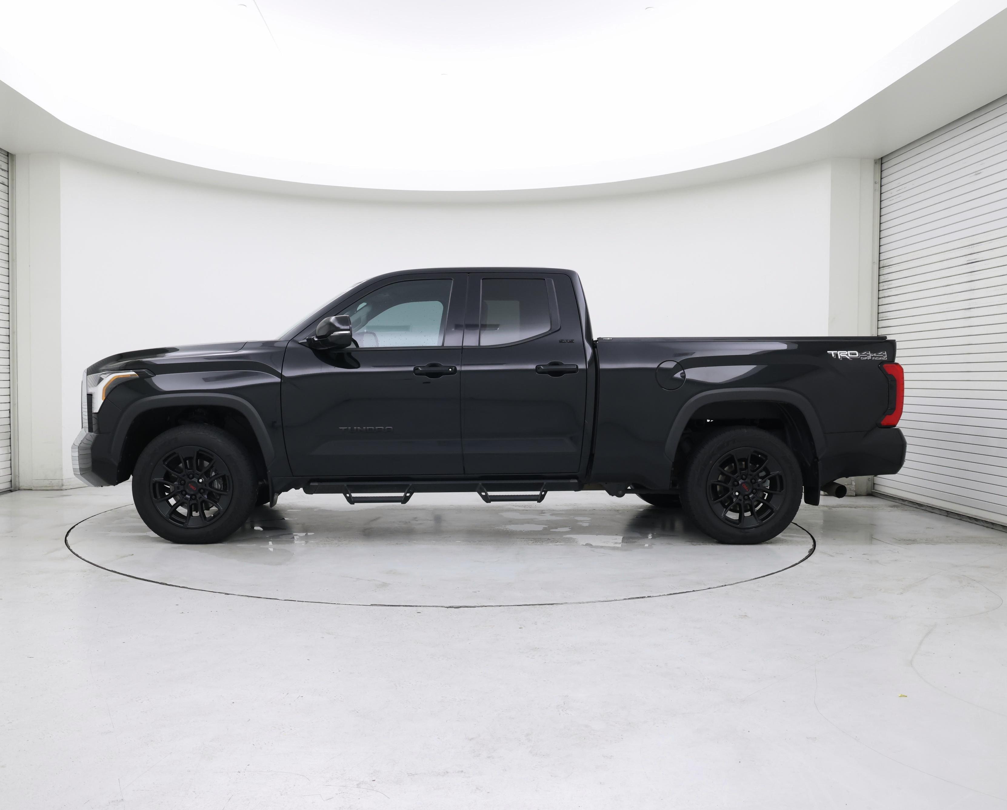 Thumbnail: 2022 Toyota Tundra - 3