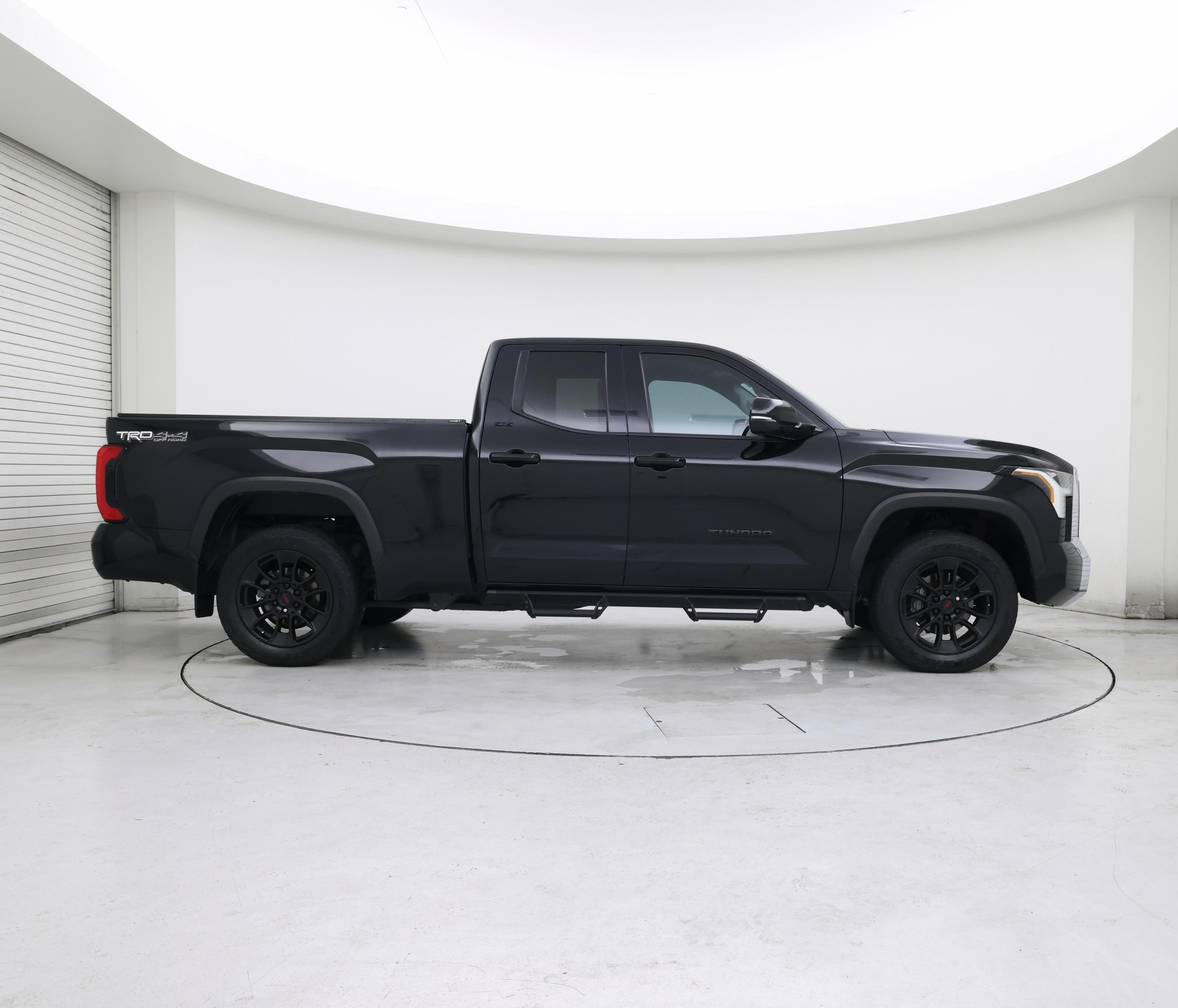 Thumbnail: 2022 Toyota Tundra - 7