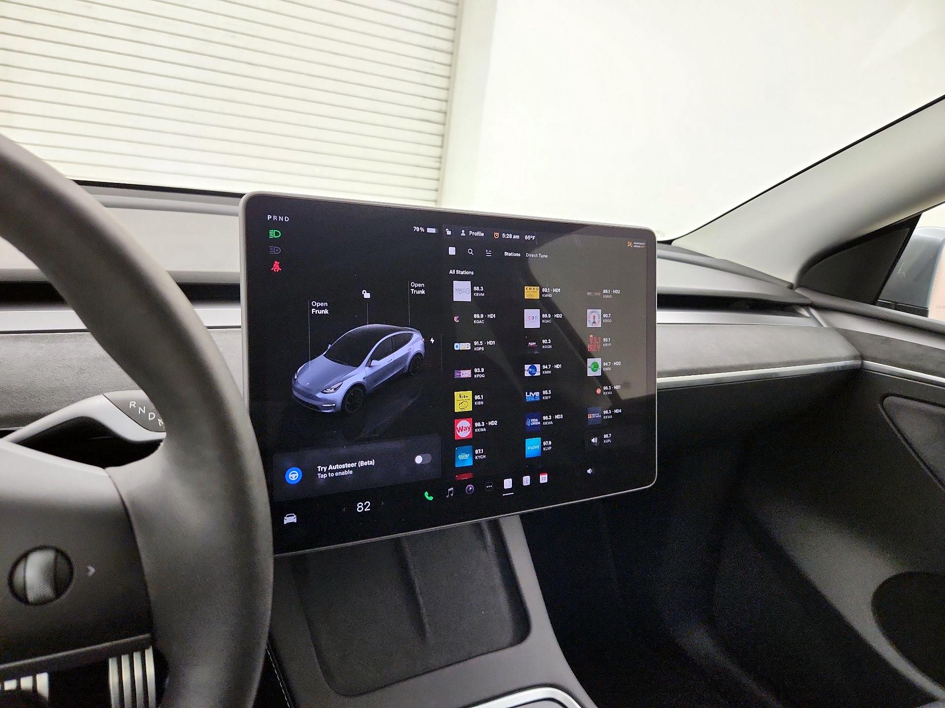 Thumbnail: 2025 Tesla Model Y - 15