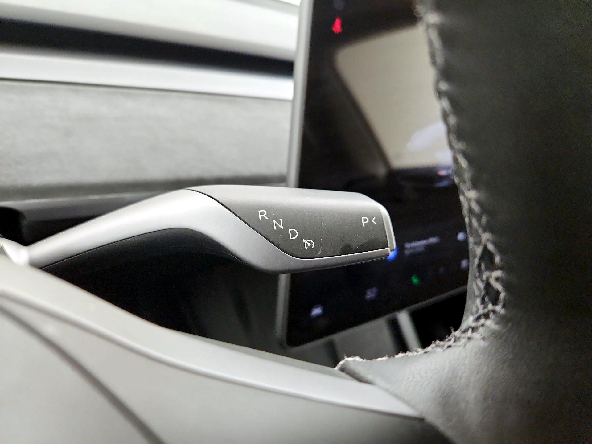 Thumbnail: 2025 Tesla Model Y - 17