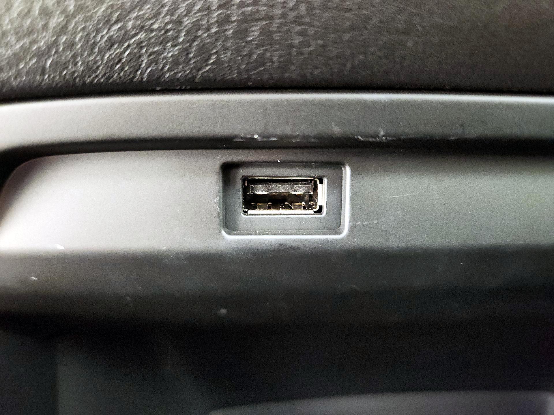 Thumbnail: 2021 Mazda Mazda3 - 18