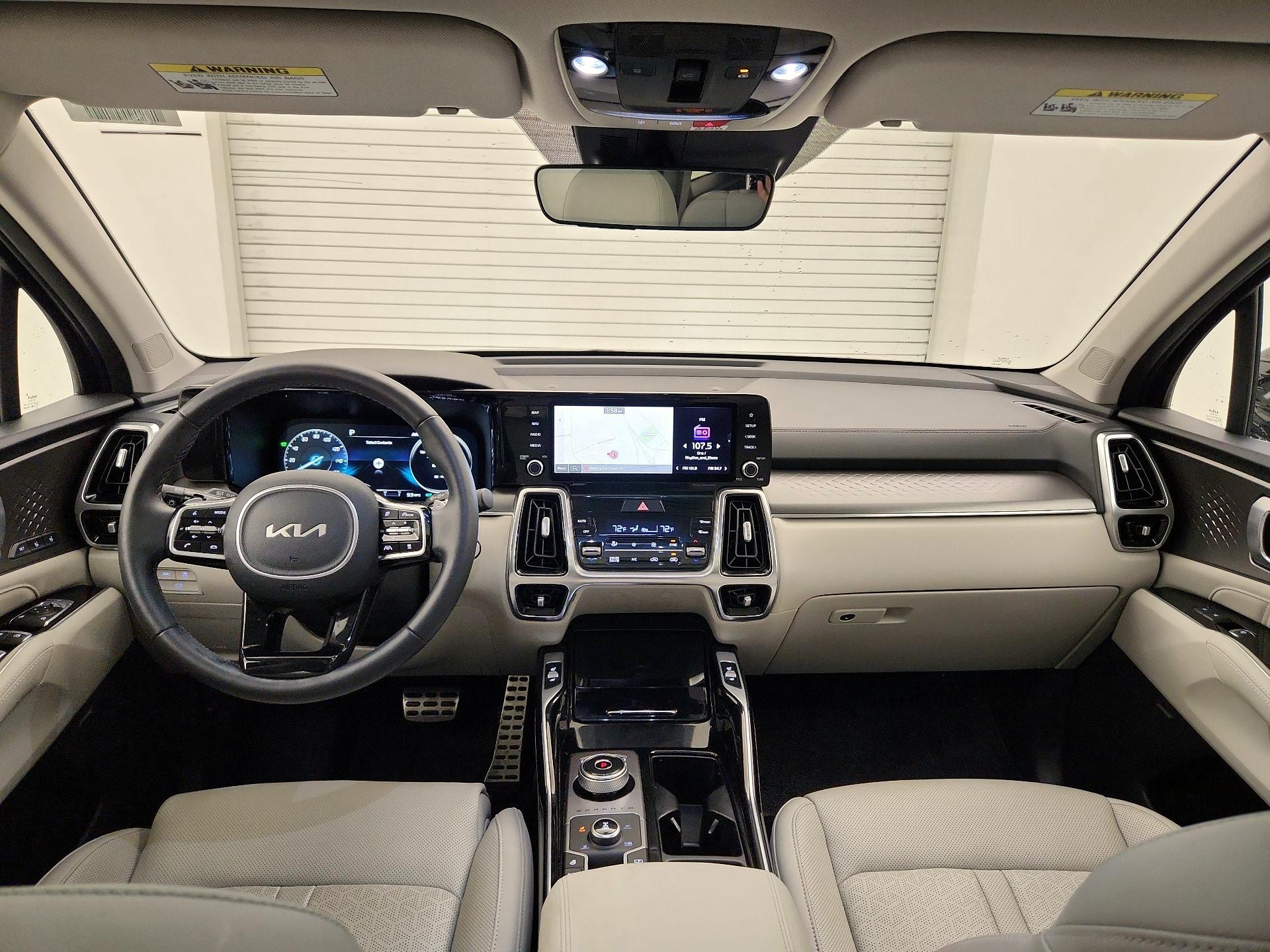 Thumbnail: 2023 Kia Sorento - 9