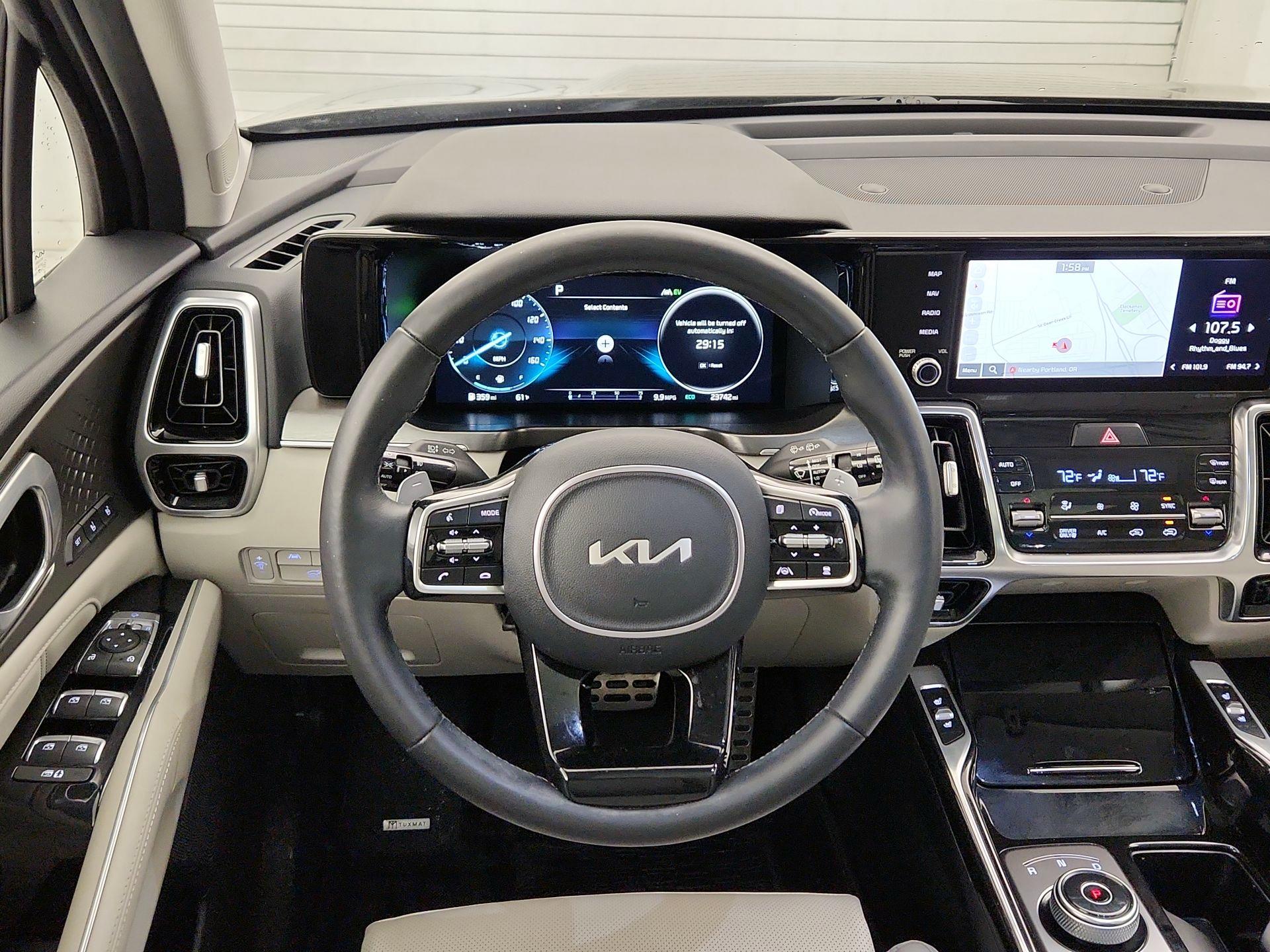 Thumbnail: 2023 Kia Sorento - 10