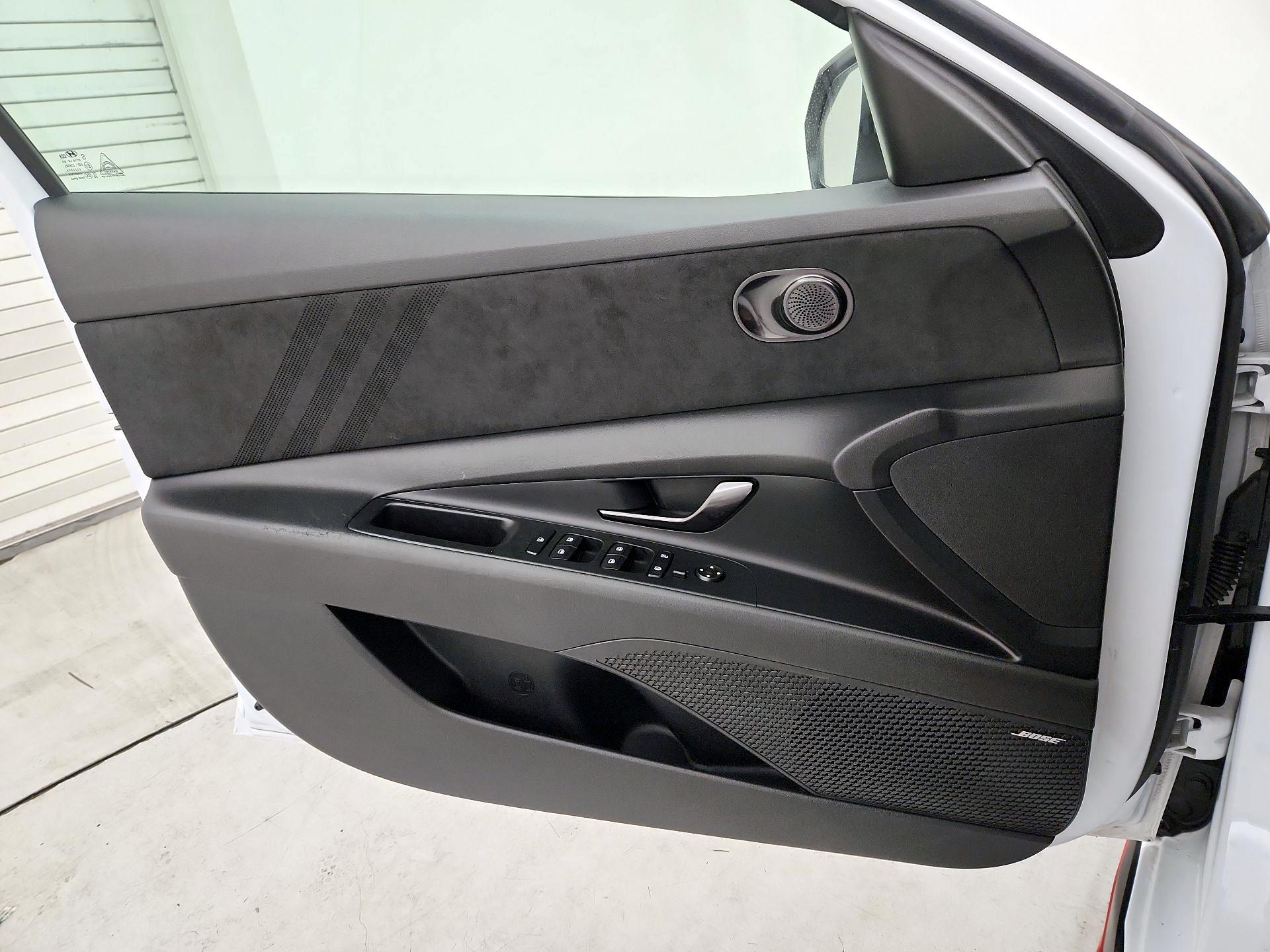 Thumbnail: 2023 Hyundai Elantra - 12