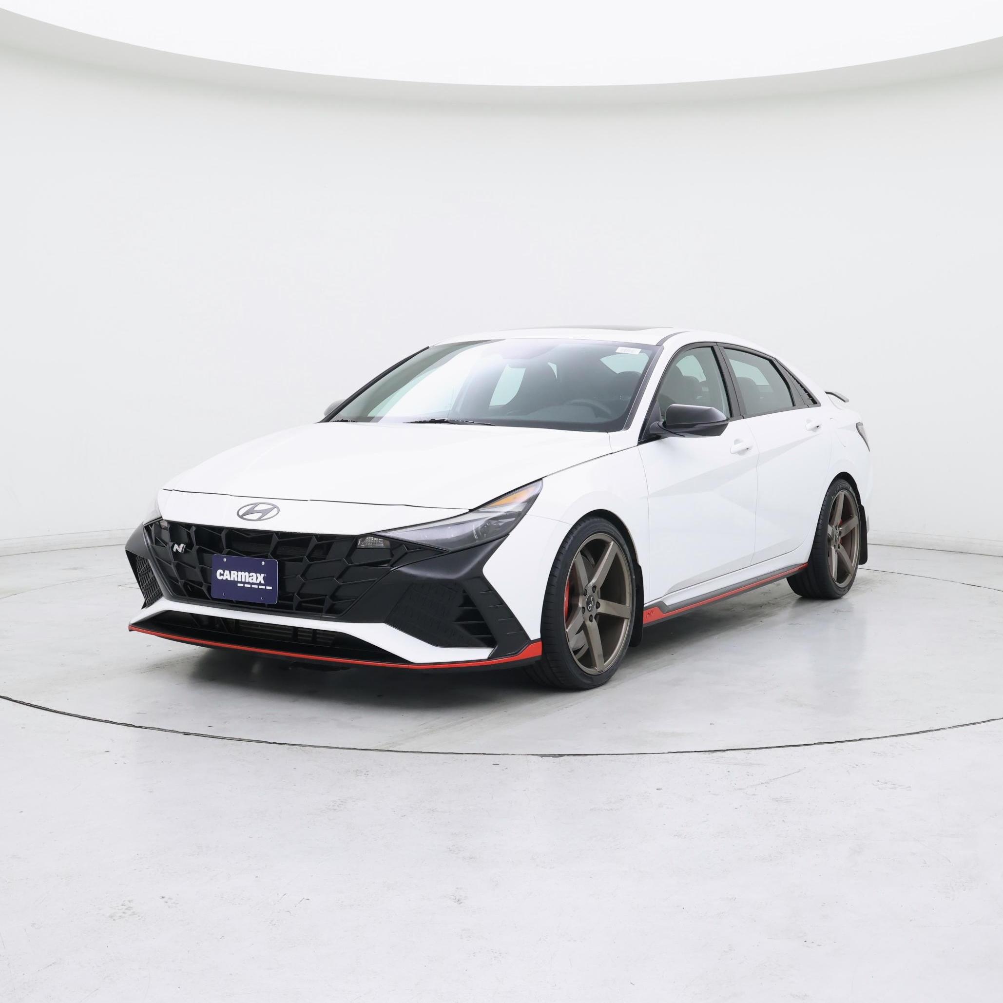 Thumbnail: 2023 Hyundai Elantra - 4