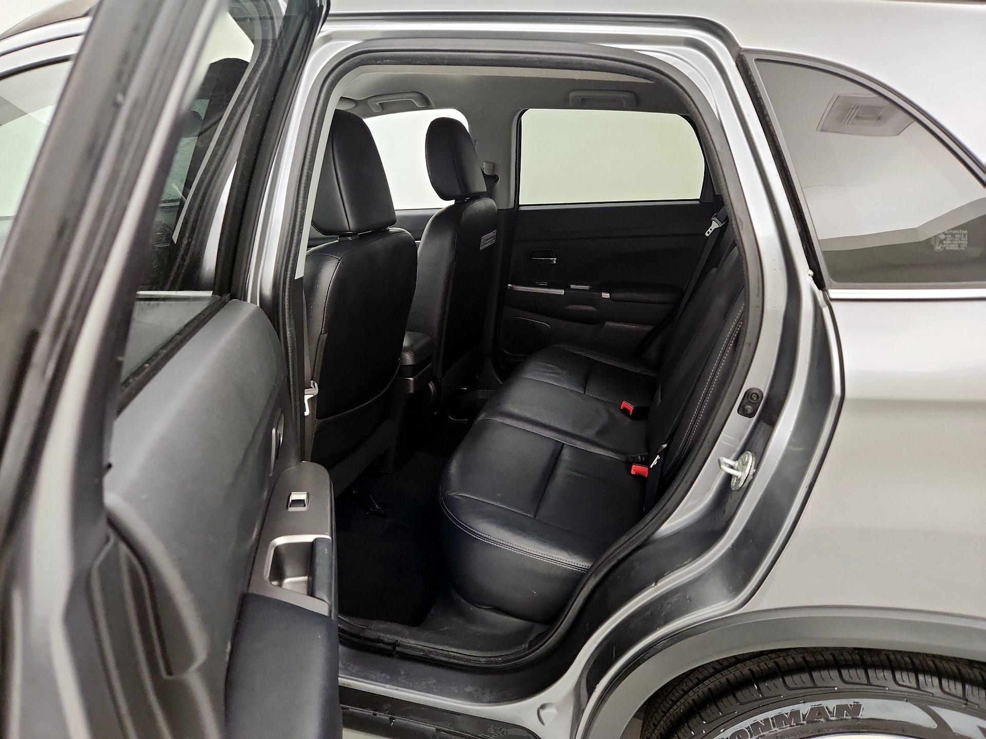 Thumbnail: 2018 Mitsubishi Outlander Sport - 18