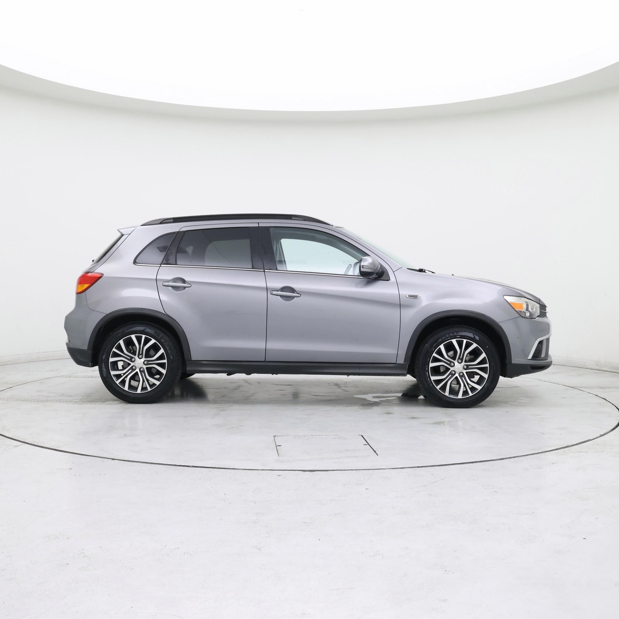 Thumbnail: 2018 Mitsubishi Outlander Sport - 7