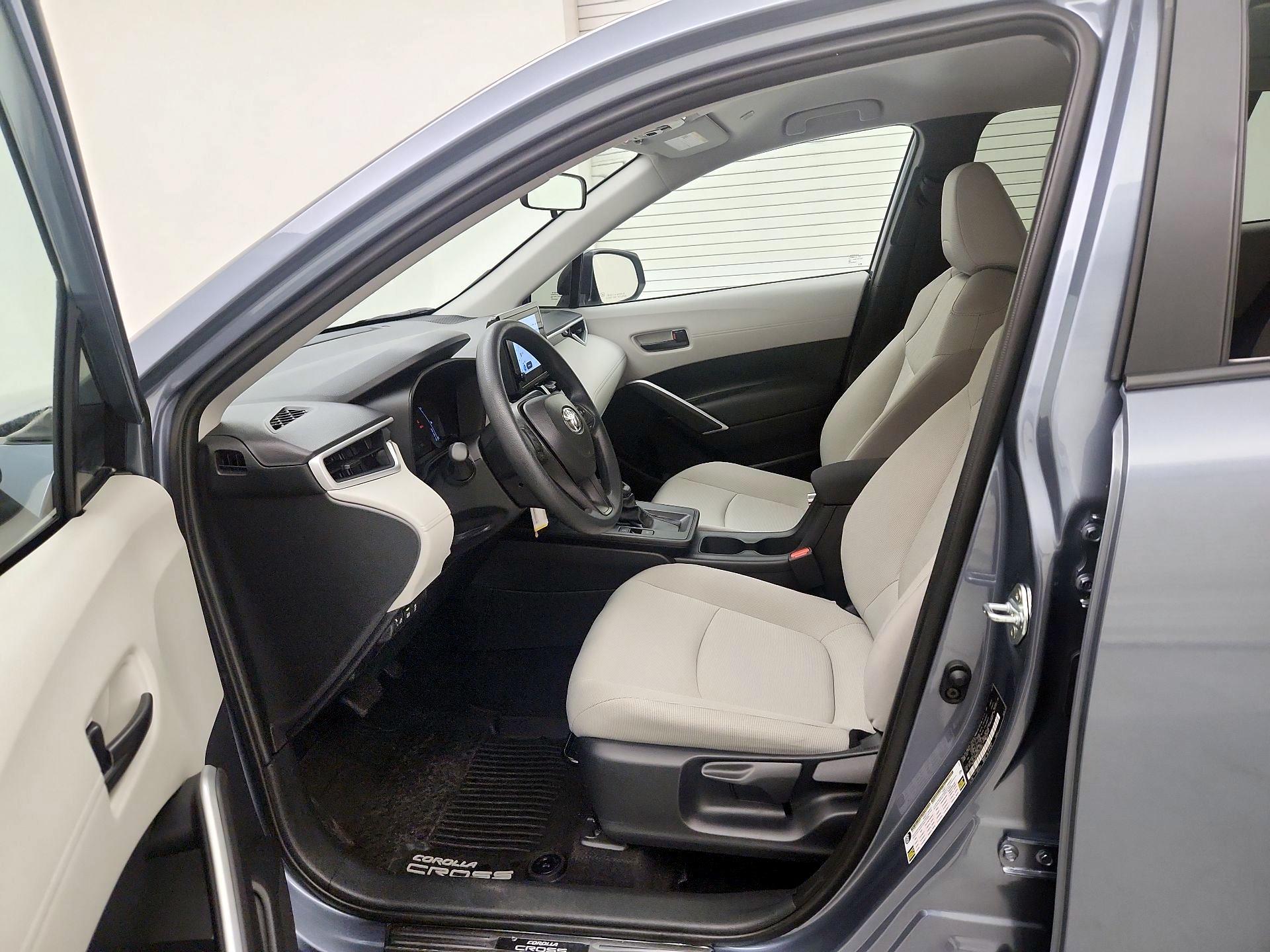 Thumbnail: 2026 Toyota Corolla Cross - 11