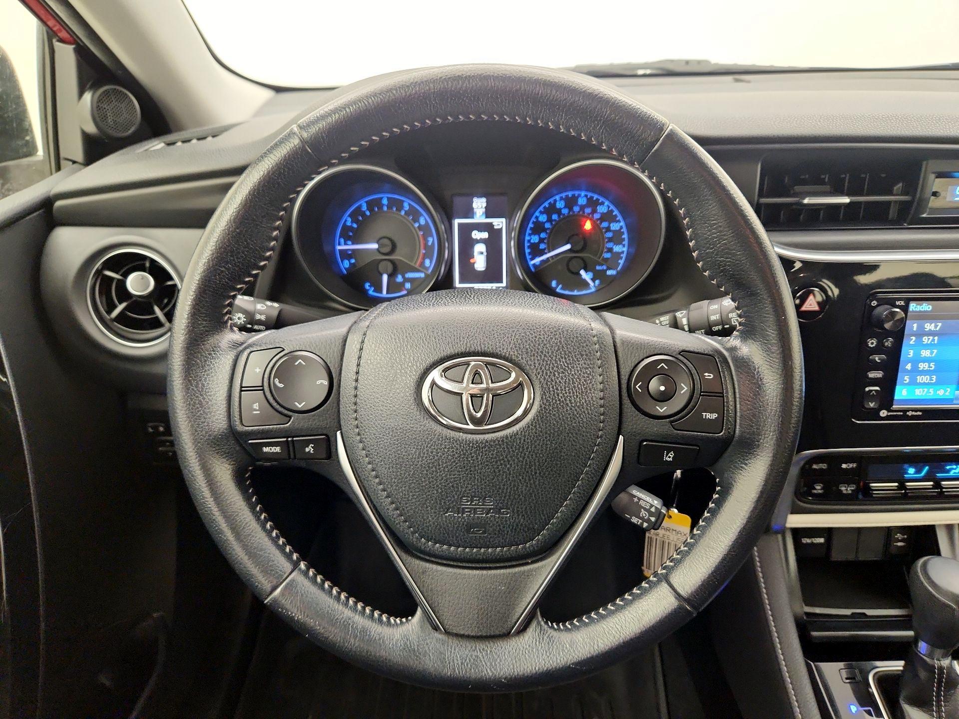Thumbnail: 2018 Toyota Corolla iM - 10