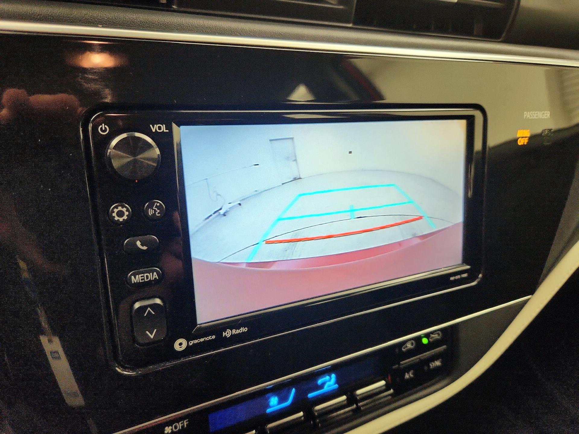 Thumbnail: 2018 Toyota Corolla iM - 14