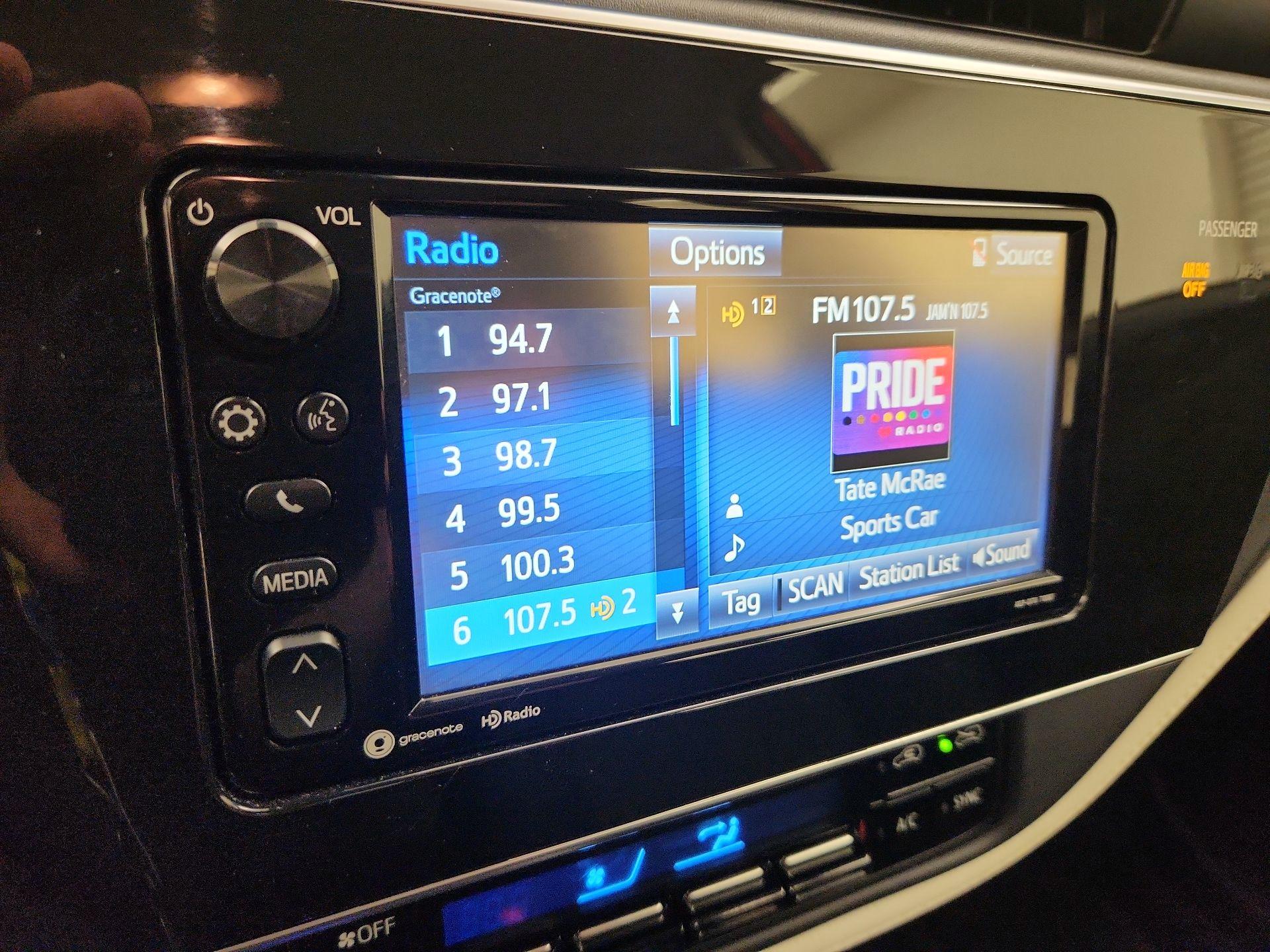 Thumbnail: 2018 Toyota Corolla iM - 15