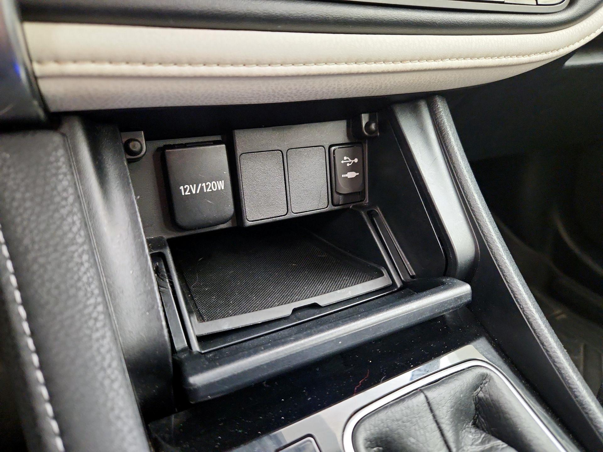 Thumbnail: 2018 Toyota Corolla iM - 18