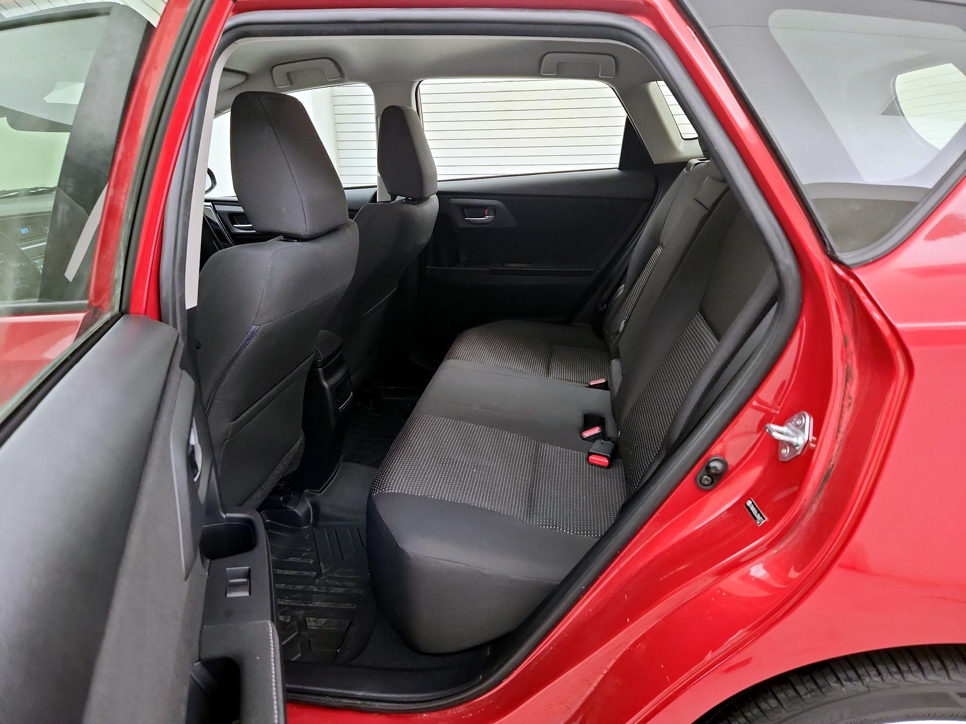 Thumbnail: 2018 Toyota Corolla iM - 19