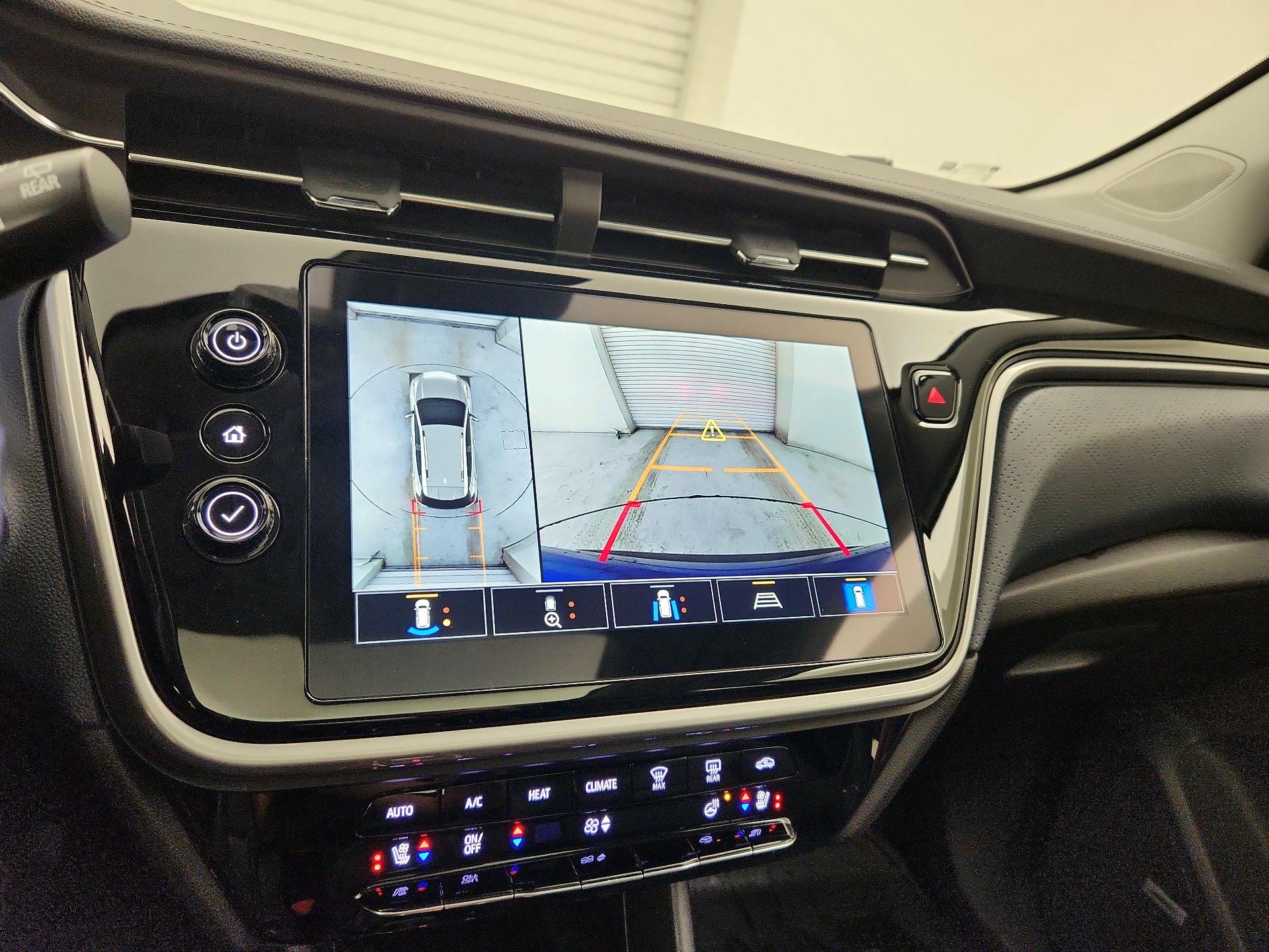 Thumbnail: 2023 Chevrolet Bolt EUV - 14