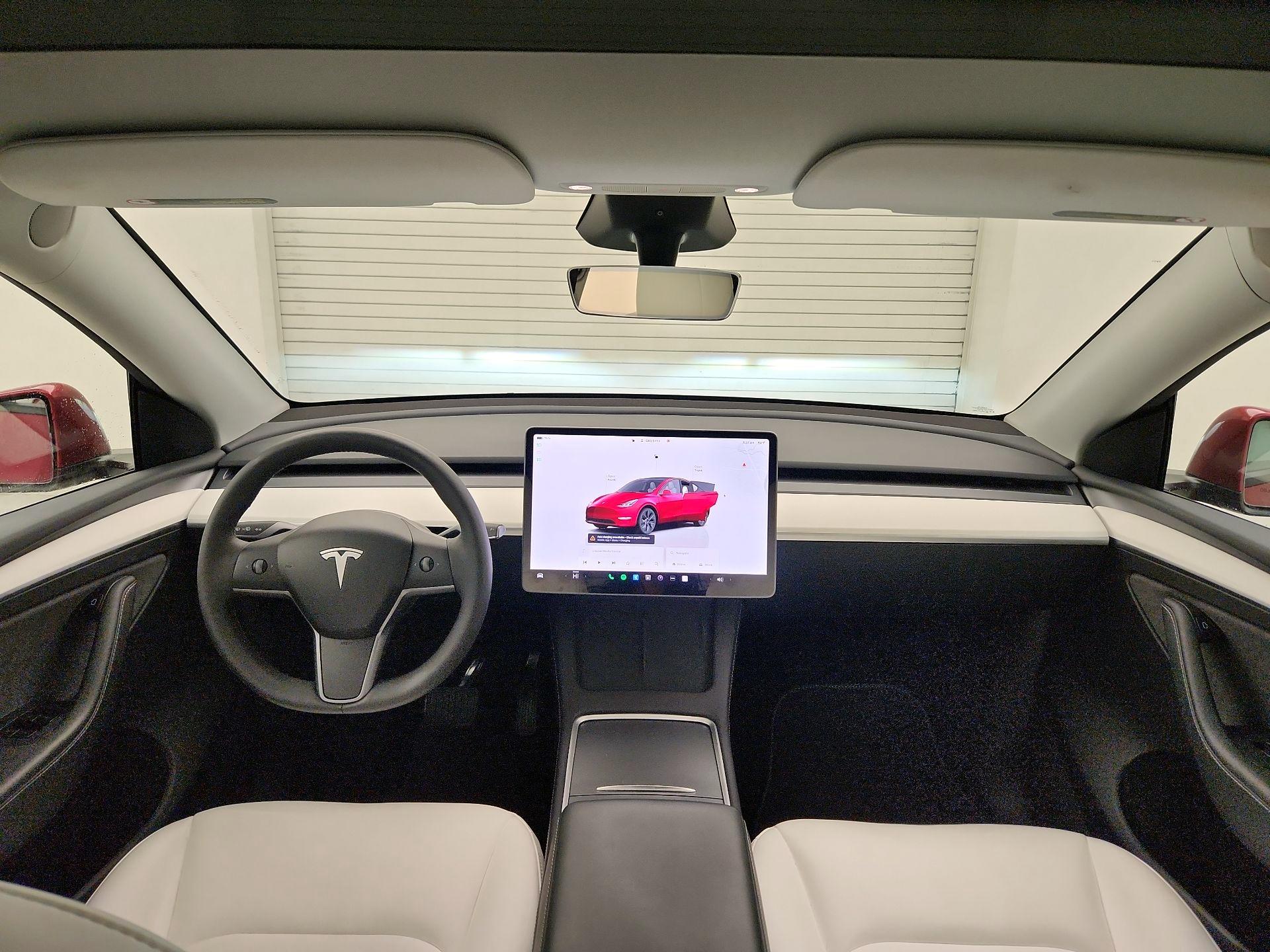 Thumbnail: 2025 Tesla Model Y - 9