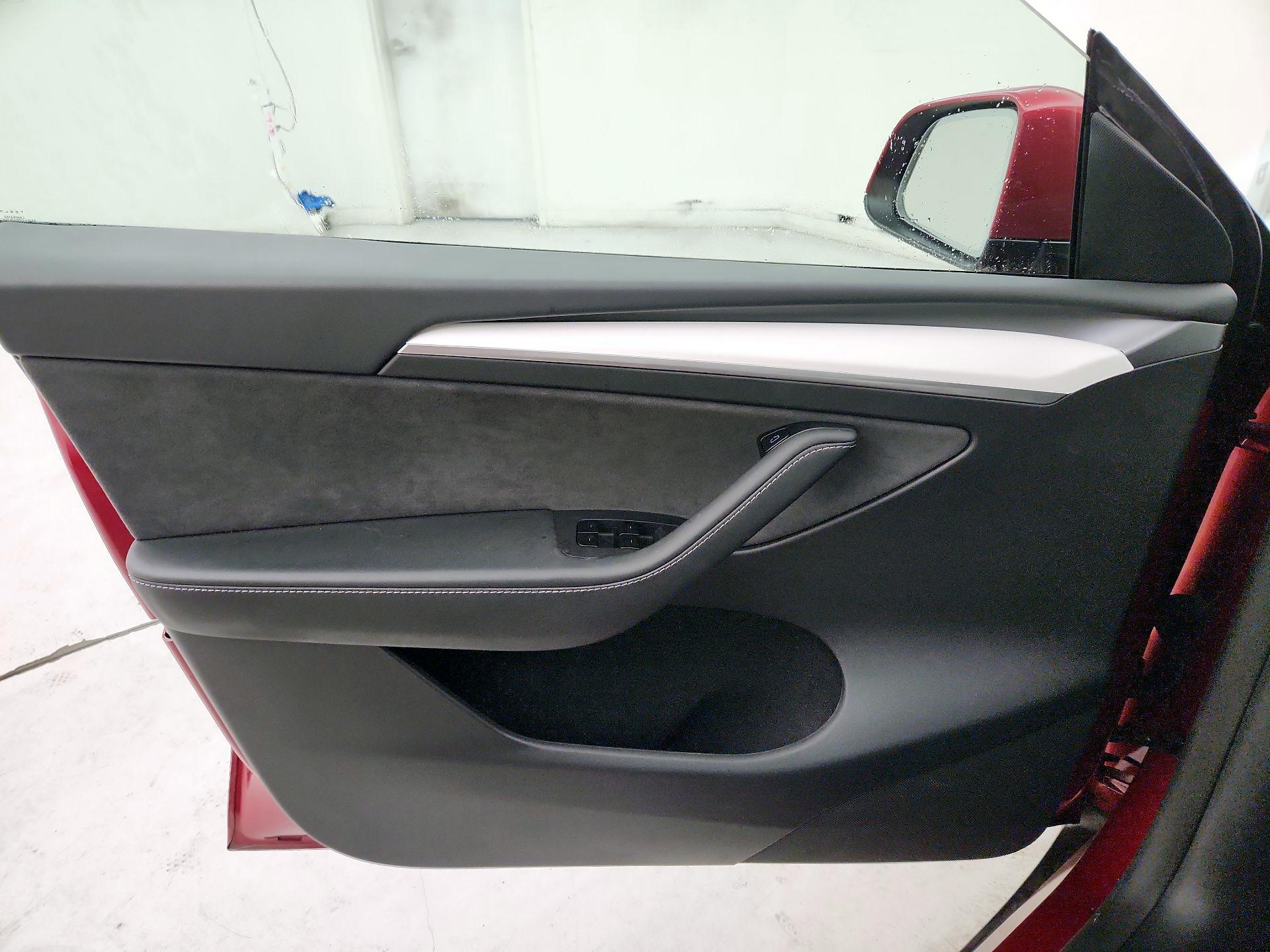 Thumbnail: 2025 Tesla Model Y - 12