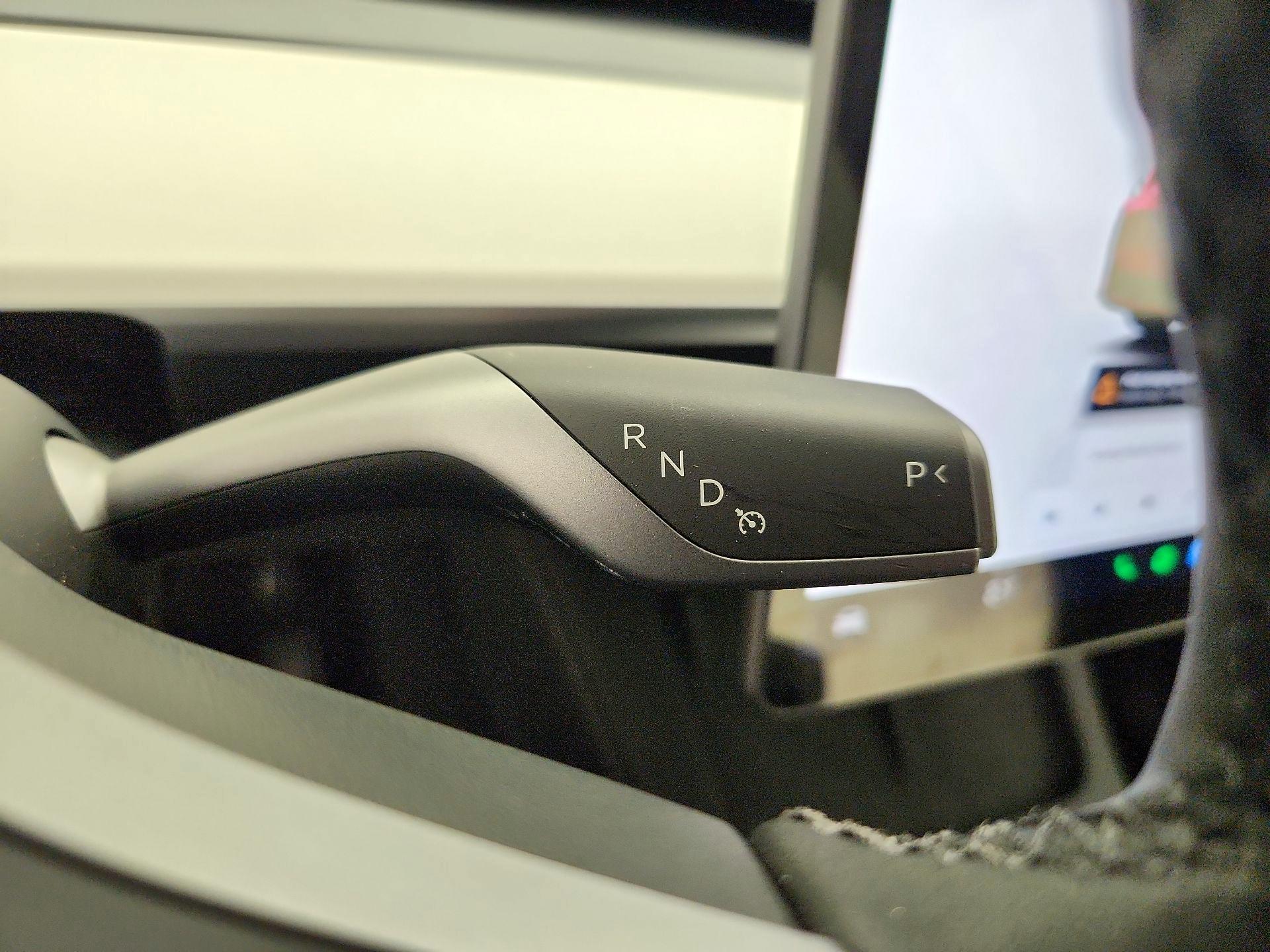 Thumbnail: 2025 Tesla Model Y - 17