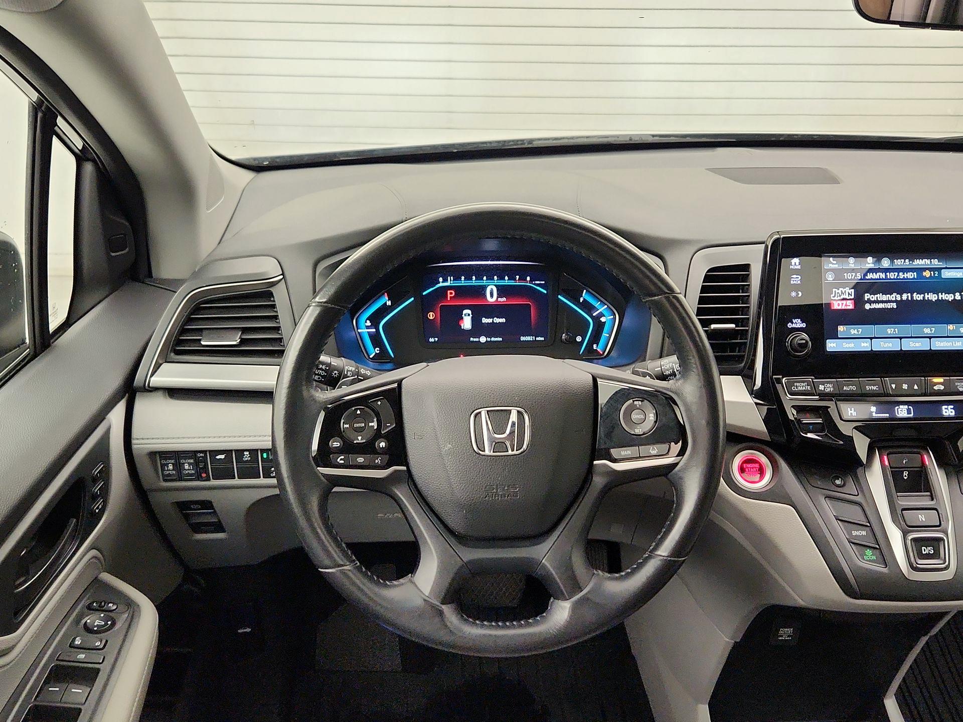 Thumbnail: 2018 Honda Odyssey - 10