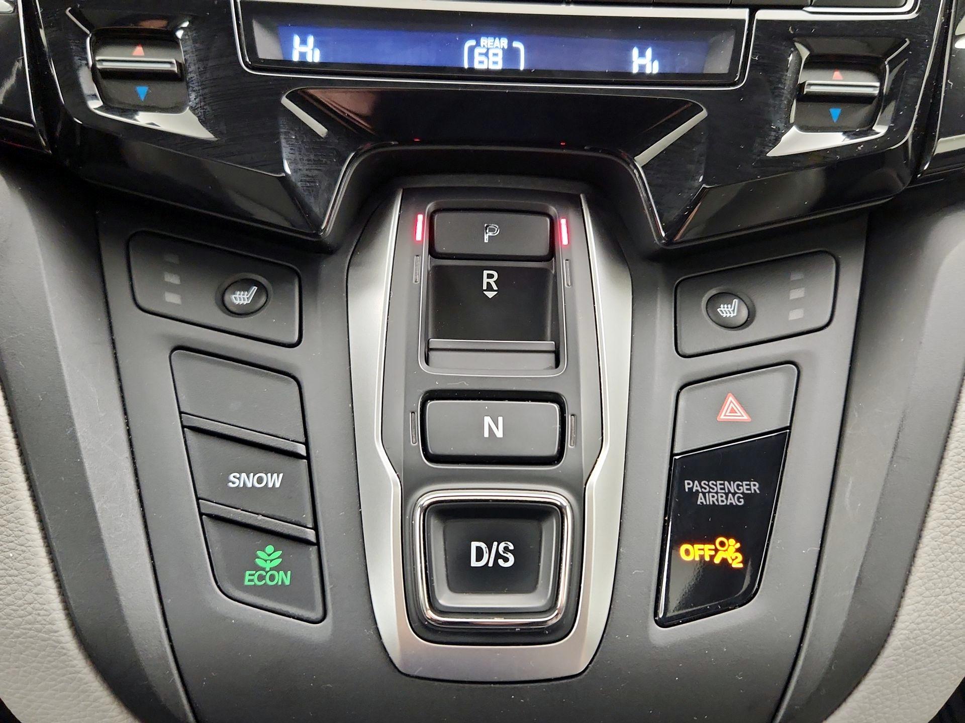 Thumbnail: 2018 Honda Odyssey - 17