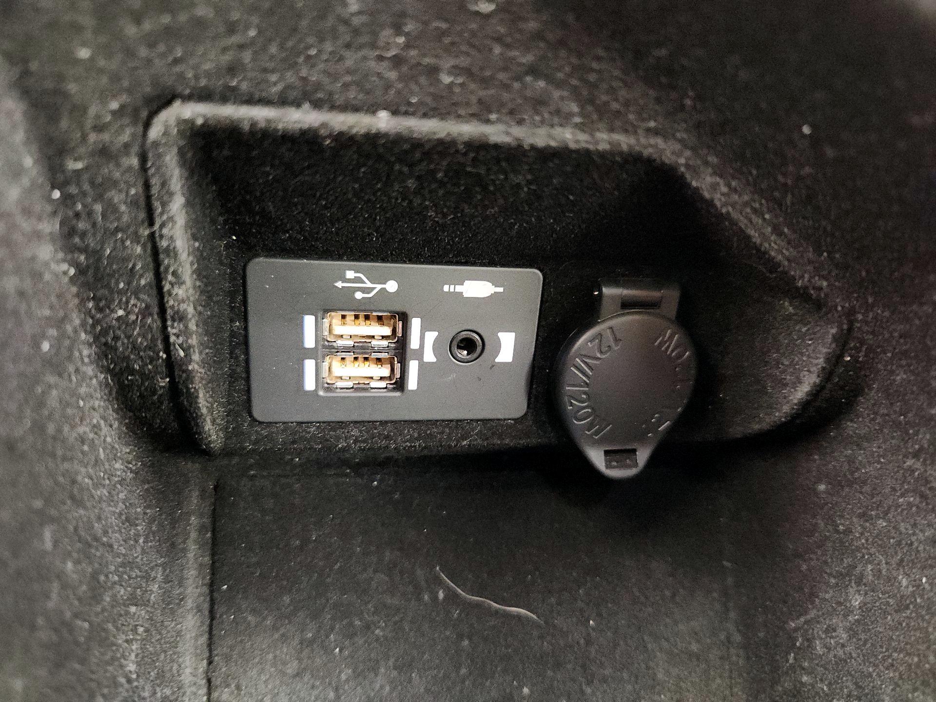 Thumbnail: 2021 Lexus IS - 19