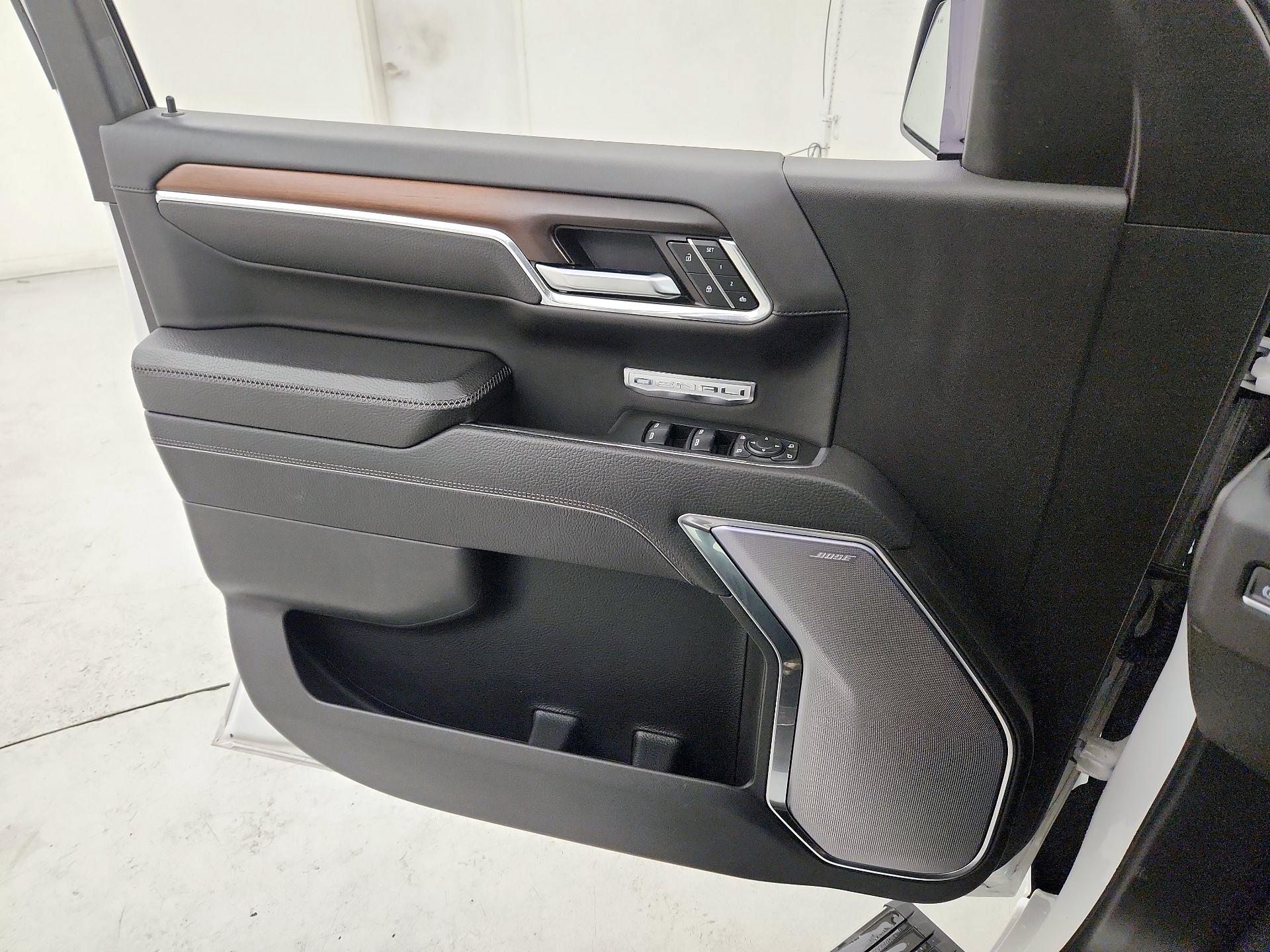 Thumbnail: 2024 GMC Sierra 1500 - 12