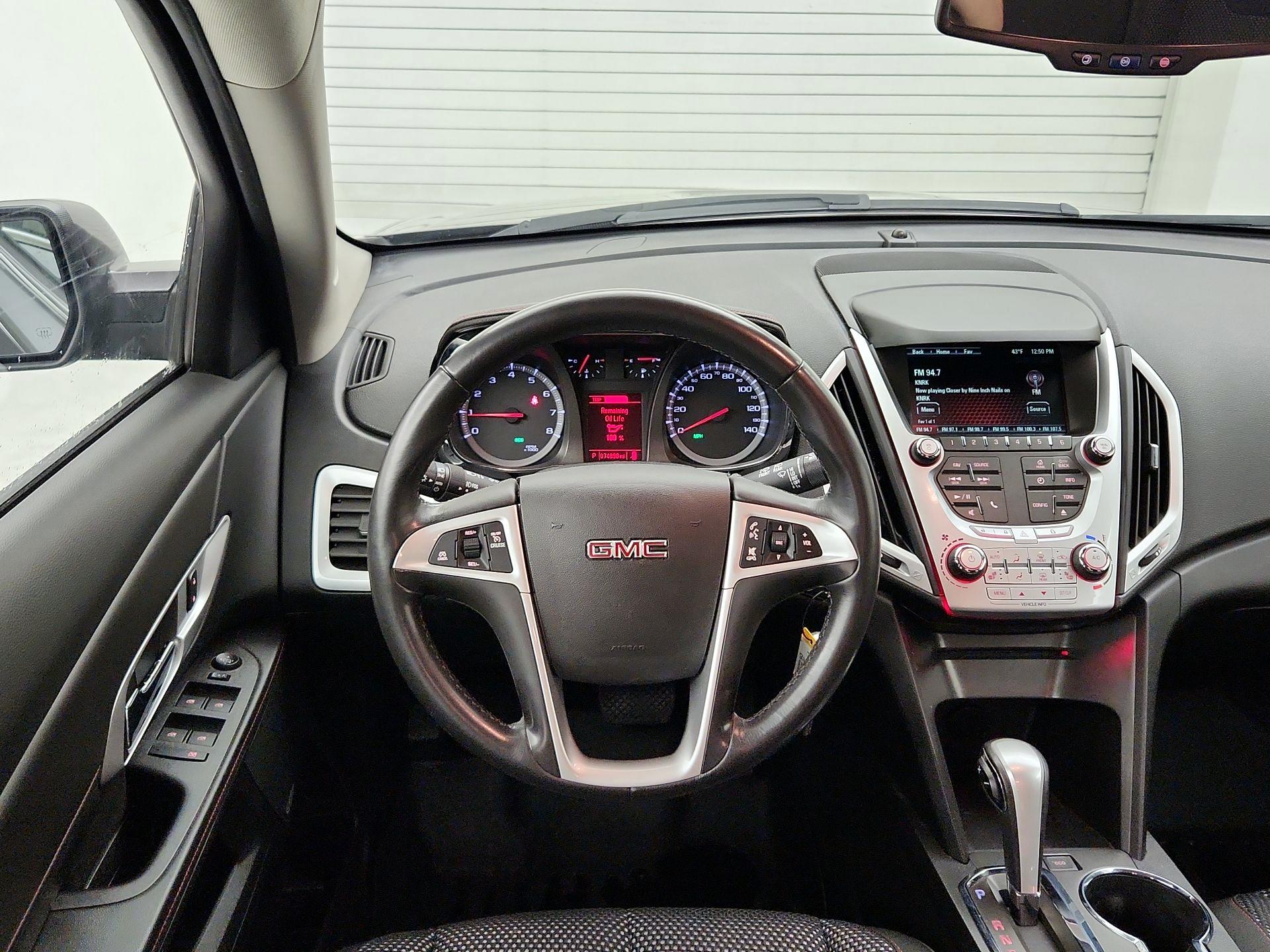 Thumbnail: 2015 GMC Terrain - 10