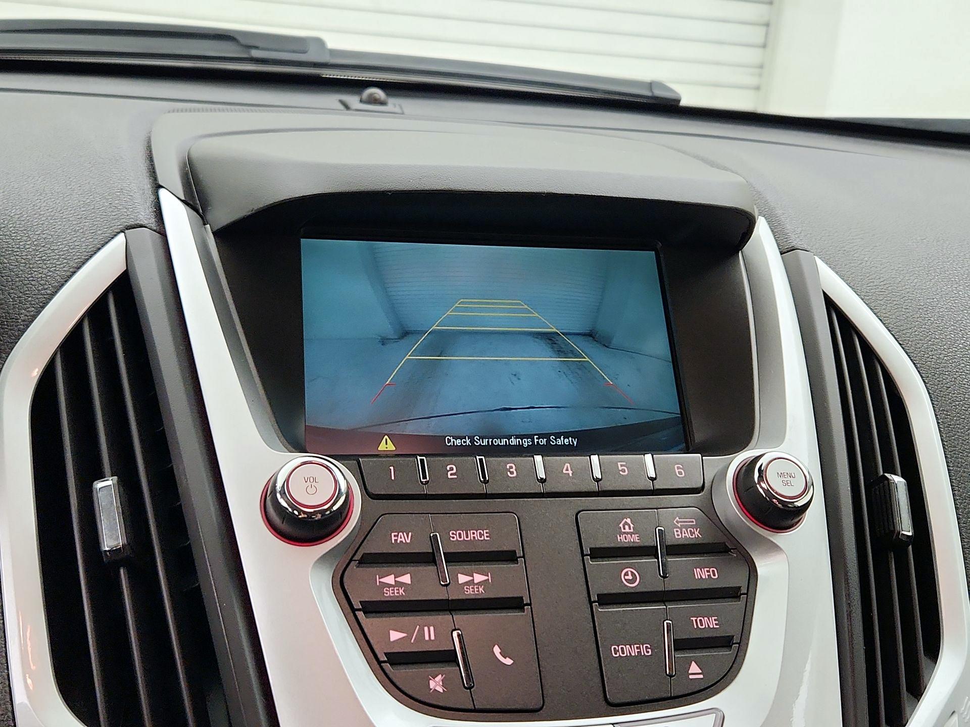 Thumbnail: 2015 GMC Terrain - 13