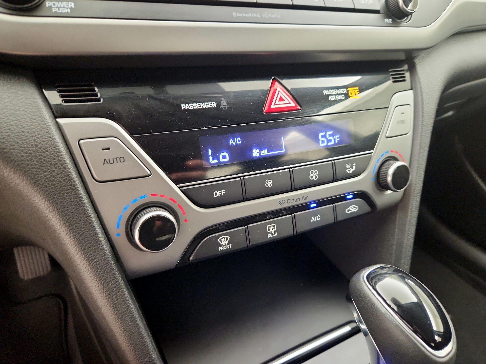 Thumbnail: 2018 Hyundai Elantra - 16