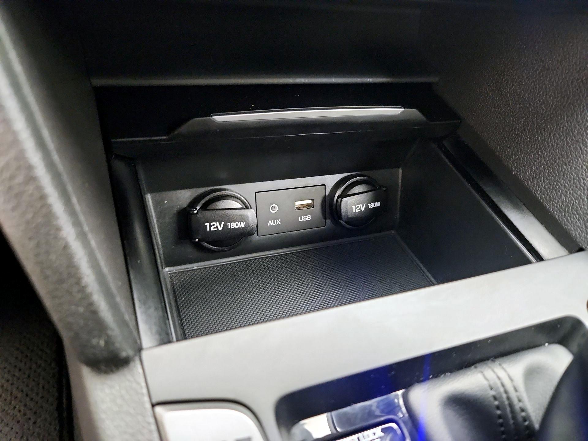 Thumbnail: 2018 Hyundai Elantra - 18