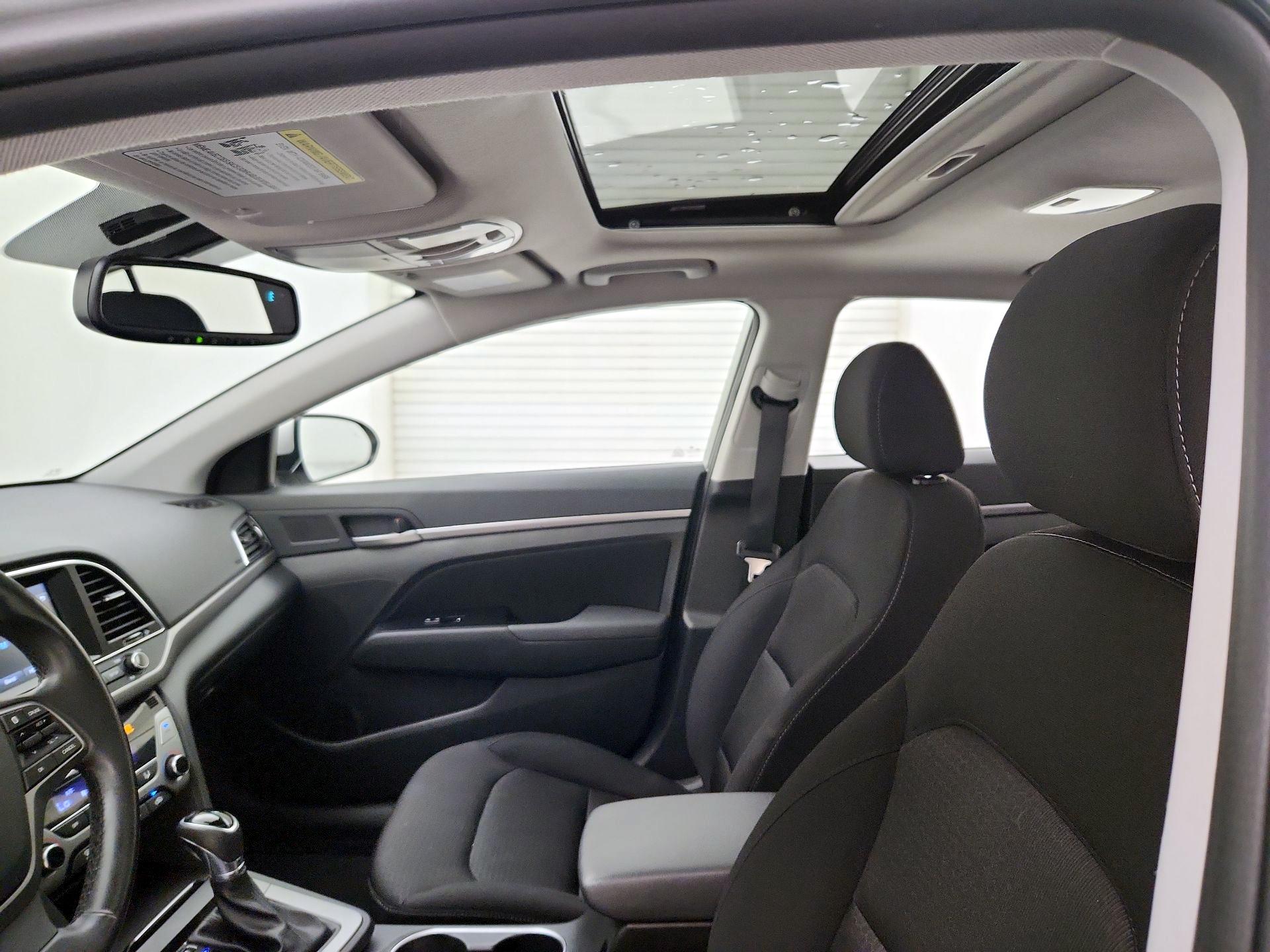 Thumbnail: 2018 Hyundai Elantra - 19