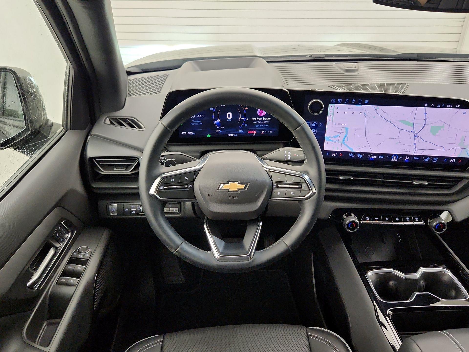 Thumbnail: 2025 Chevrolet Silverado EV - 10